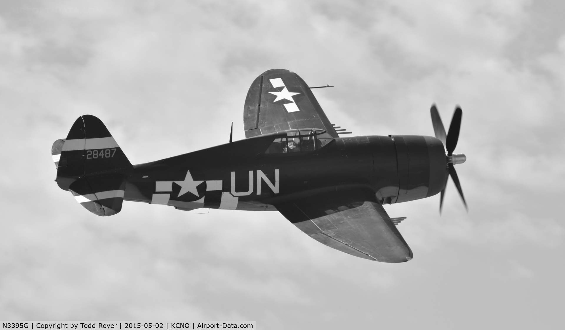 N3395G, 1942 Republic P-47G-15-CU Thunderbolt C/N 42-25254, Flying at the Planes of Fame Airshow
