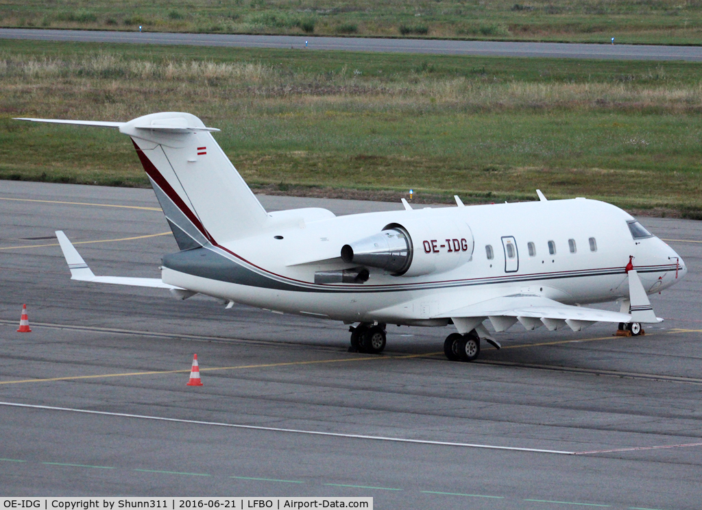 OE-IDG, 2006 Bombardier Challenger 604 (CL-600-2B16) C/N 5654, Parked at the General Aviation area... Special flight for Euro 2016