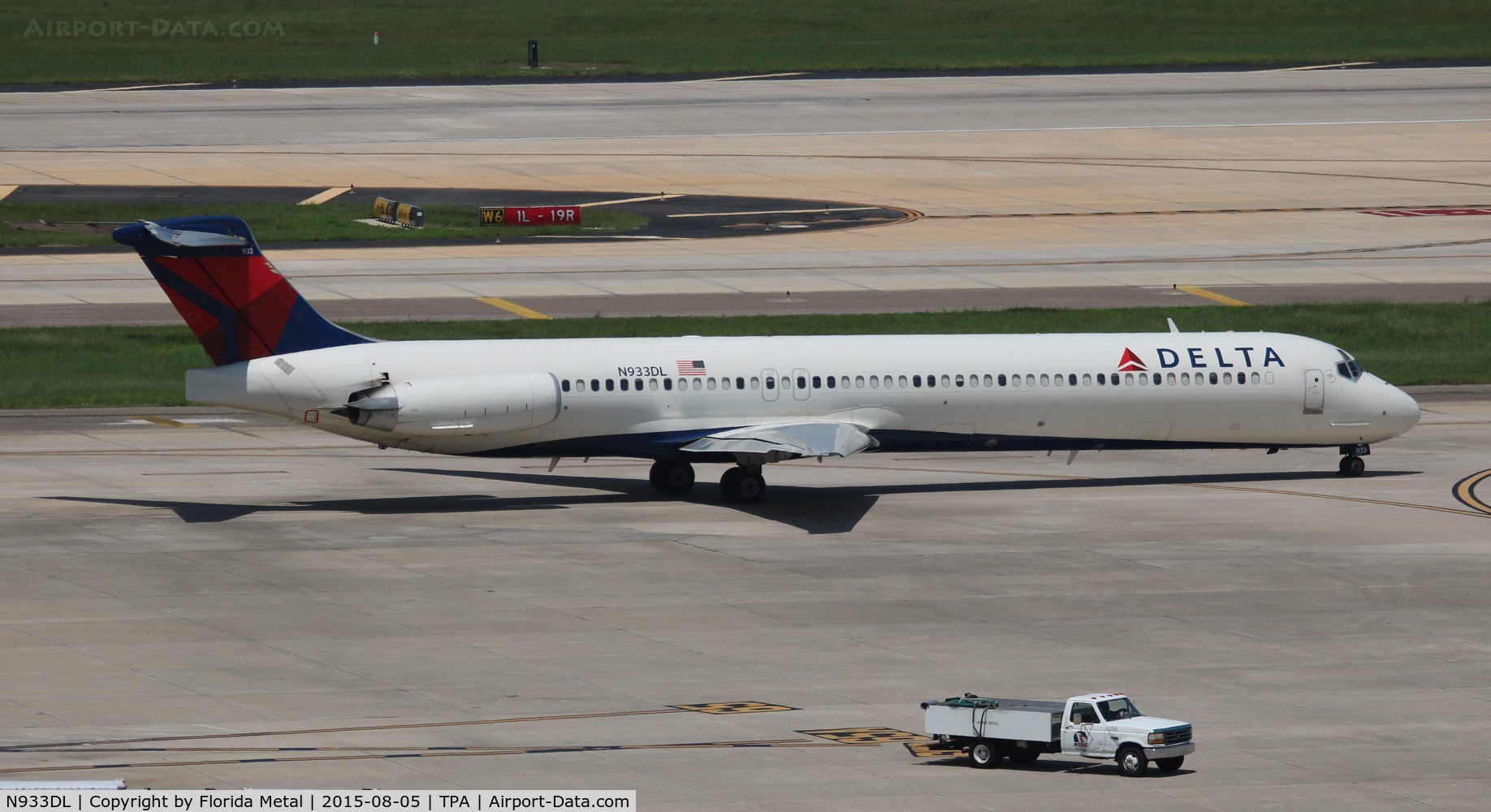 N933DL, 1989 McDonnell Douglas MD-88 C/N 49720, Delta