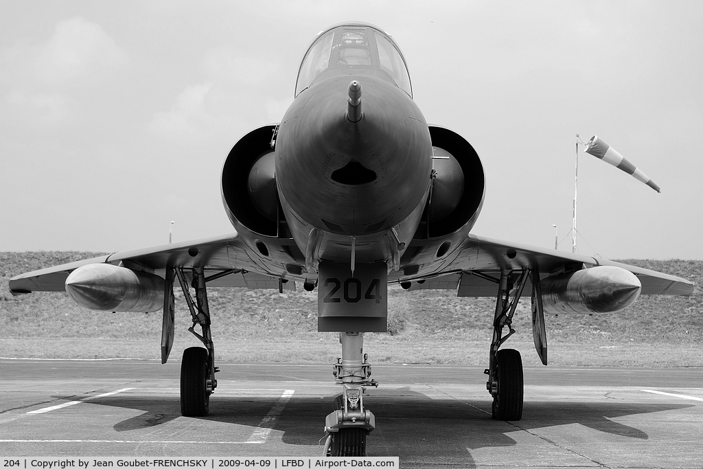 204, Dassault Mirage 2000BG C/N 233, at BA 106 Bordeaux-Mérignac
