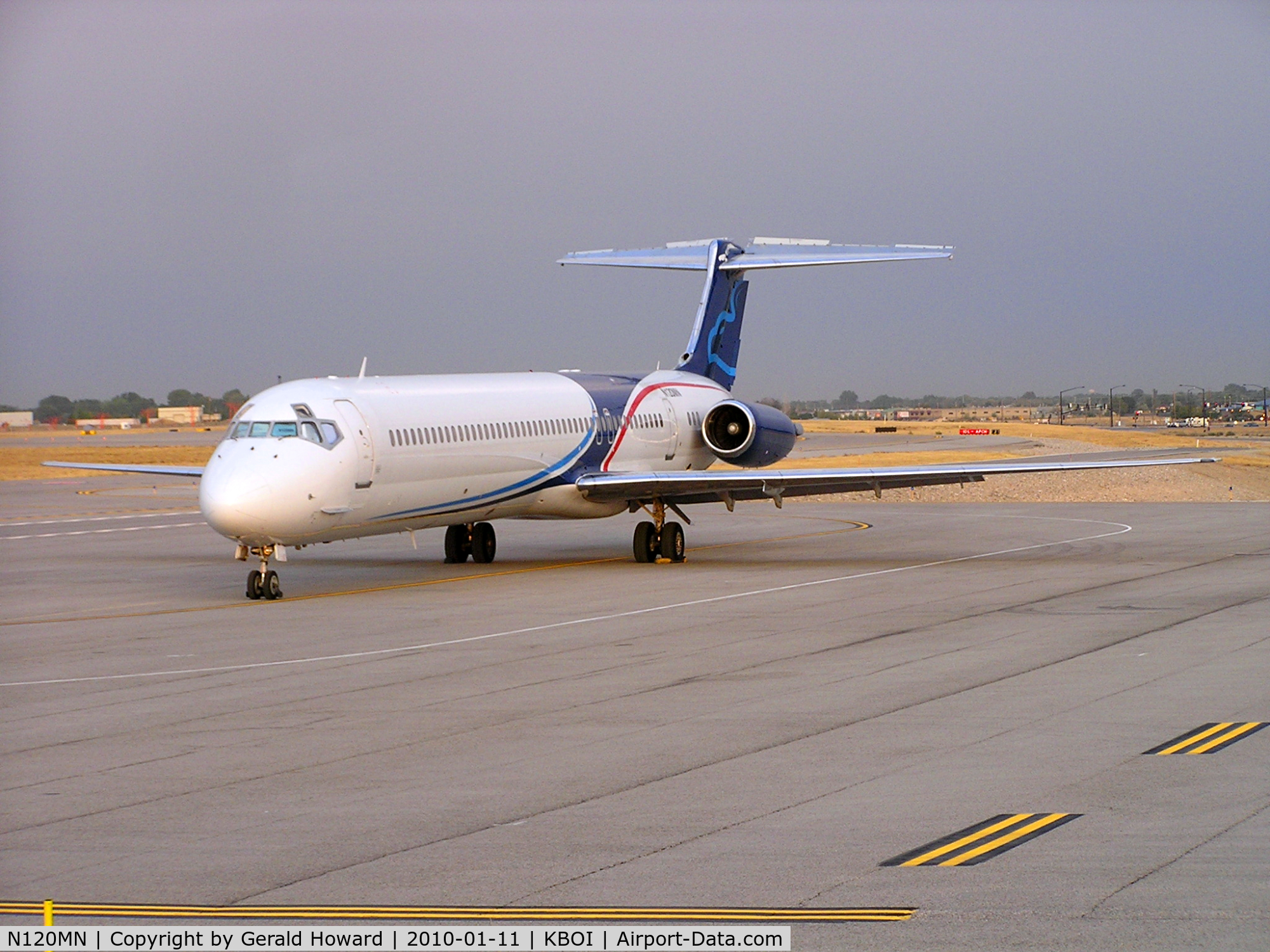 N120MN, 1992 McDonnell Douglas MD-83 C/N 53120, Charter aircraft.