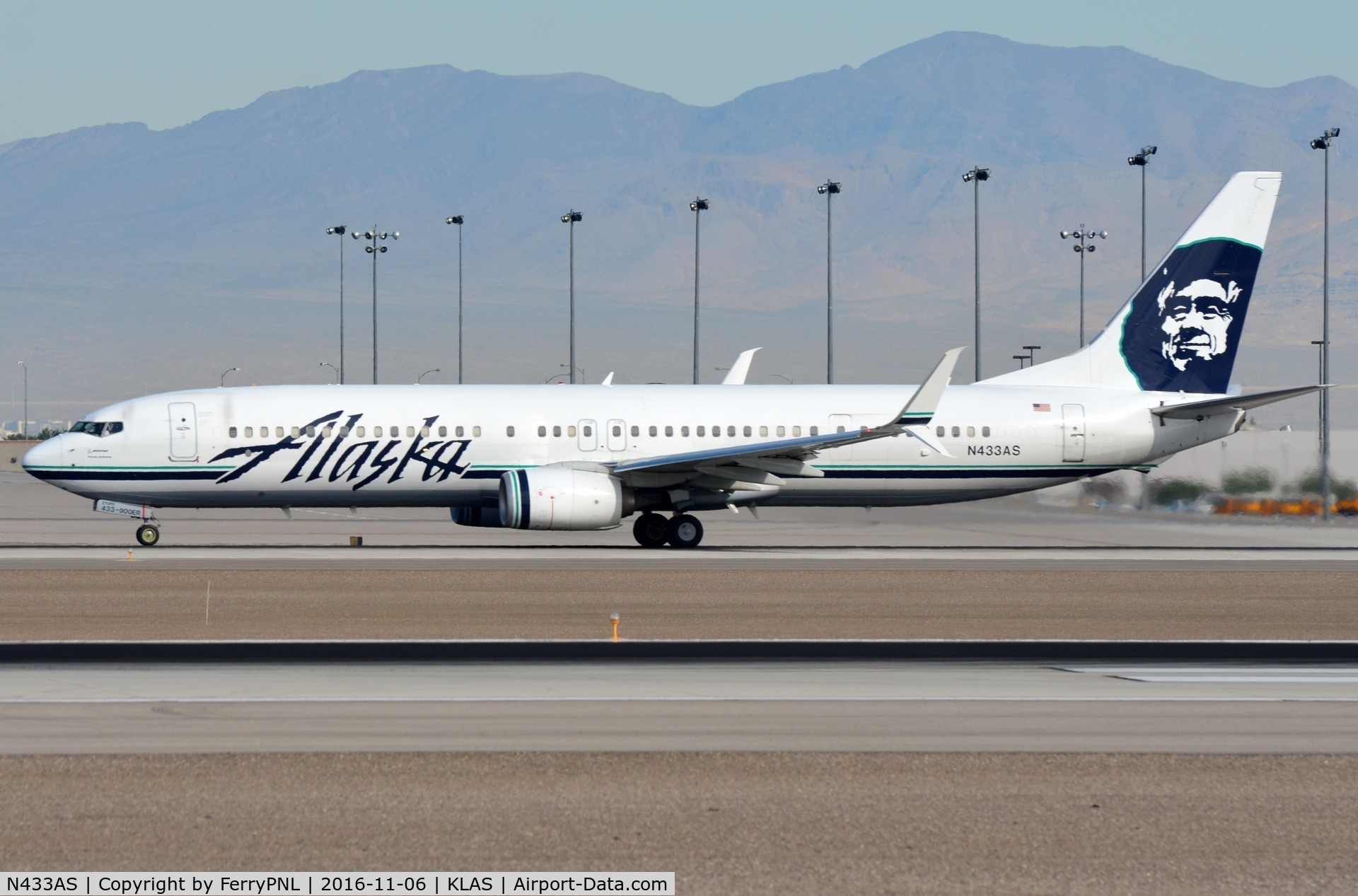 N433AS, 2013 Boeing 737-990/ER C/N 41704, Alaska departing LAS