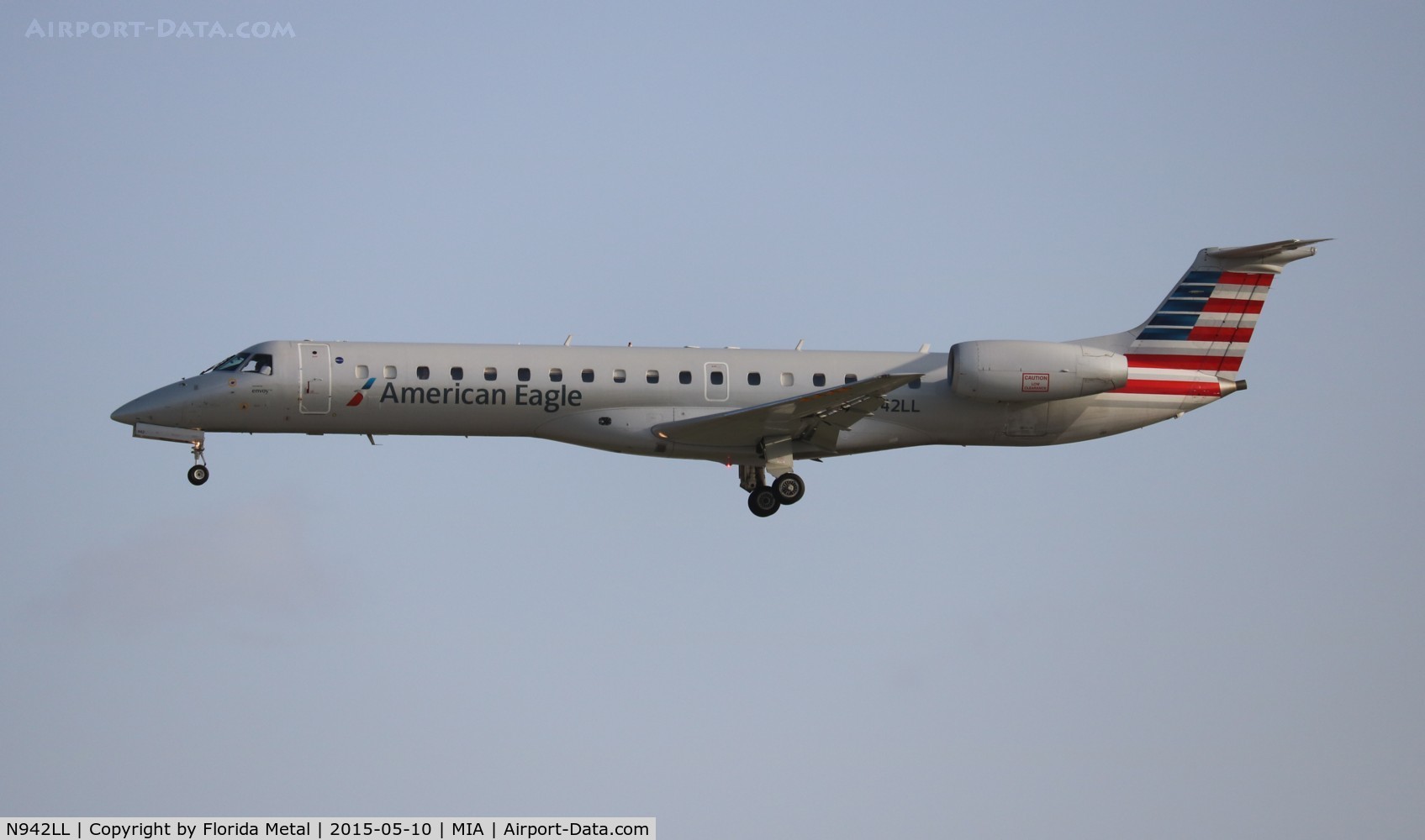 N942LL, 2005 Embraer ERJ-145LR (EMB-145LR) C/N 14500930, American Eagle
