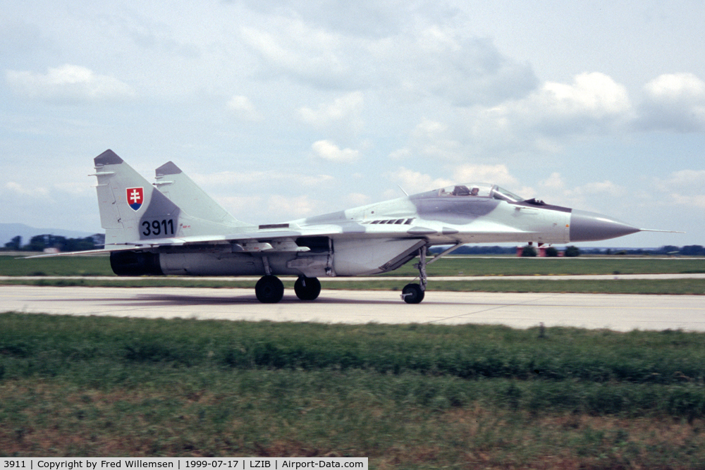 3911, Mikoyan-Gurevich MiG-29AS C/N 2960532039, 