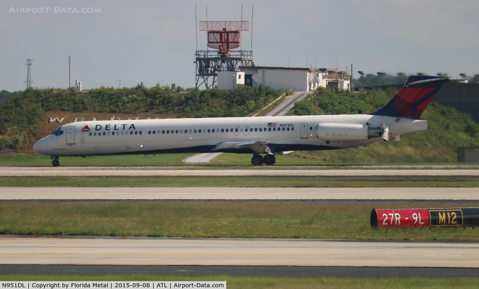 N951DL, 1990 McDonnell Douglas MD-88 C/N 49882, Delta