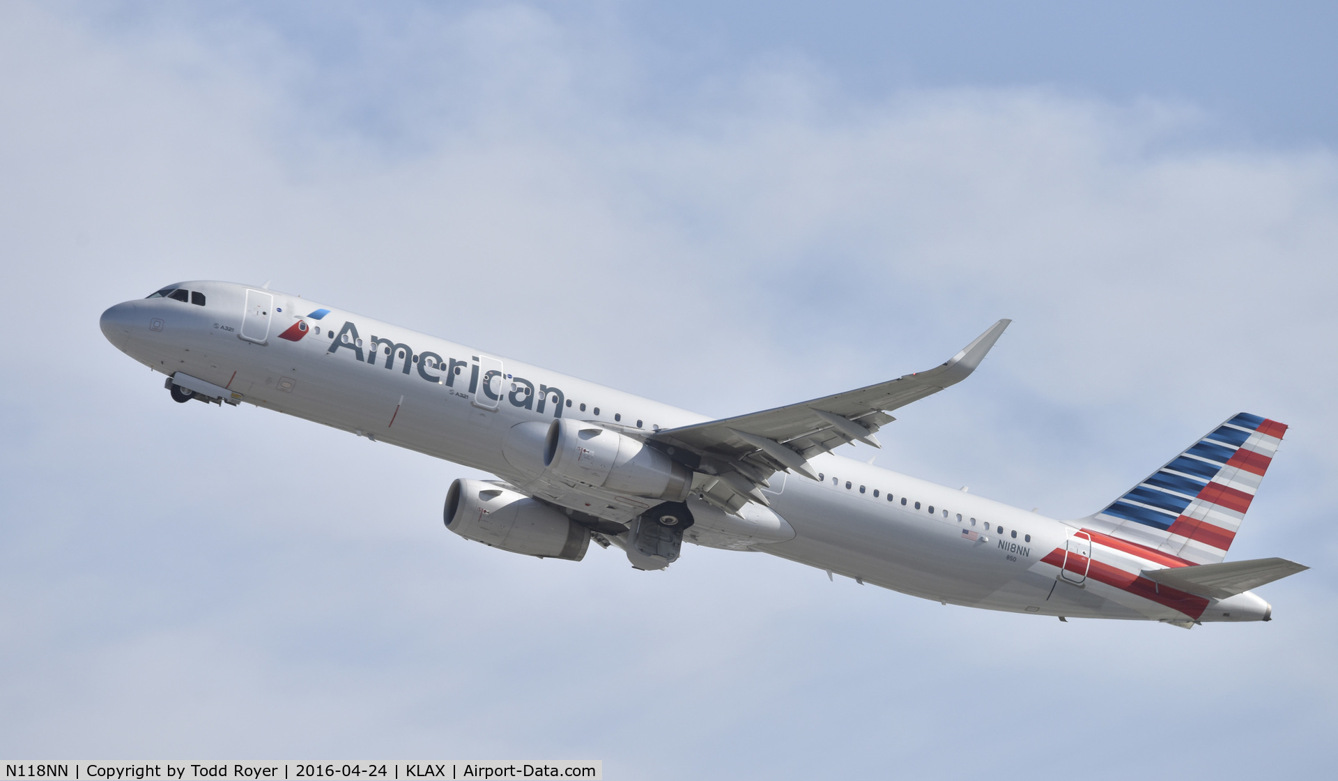 N118NN, 2014 Airbus A321-231 C/N 6162, Departing LAX