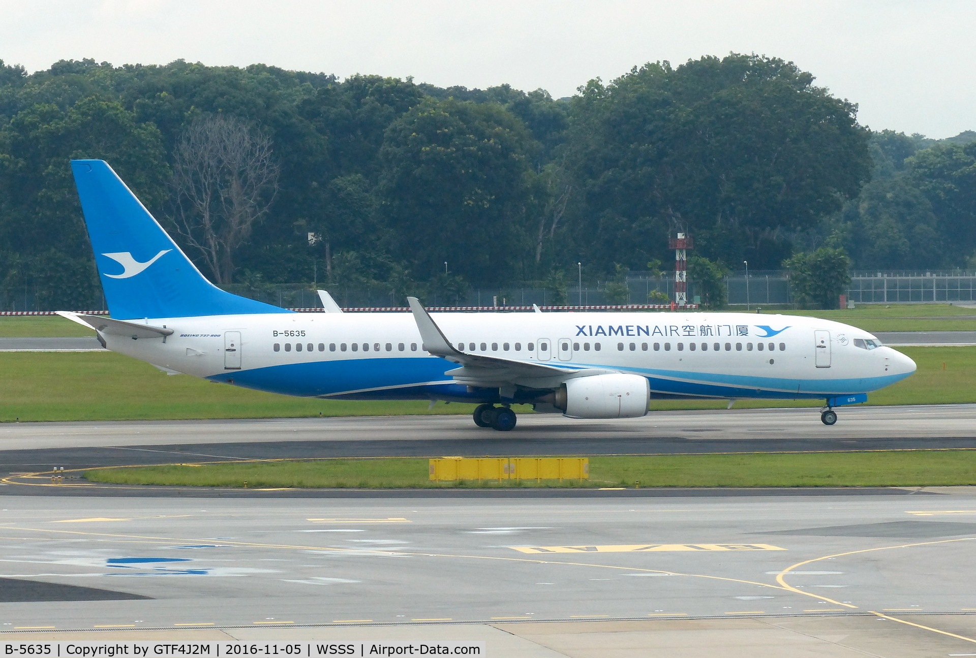 B-5635, 2012 Boeing 737-85C C/N 38390, B-5635  Xiamen Air  at Singapore 5.11.16