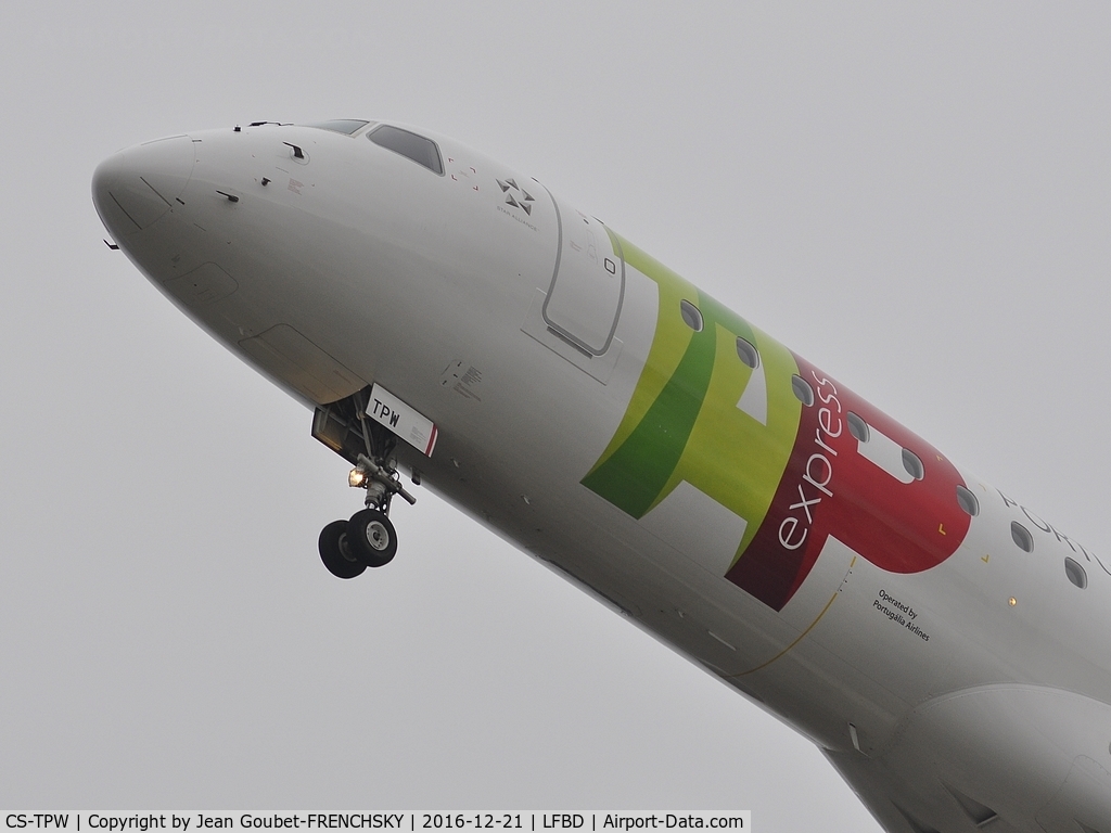 CS-TPW, 2012 Embraer 190LR (ERJ-190-100LR) C/N 19000550, TAP Express TP462 from Lisbon landing 23