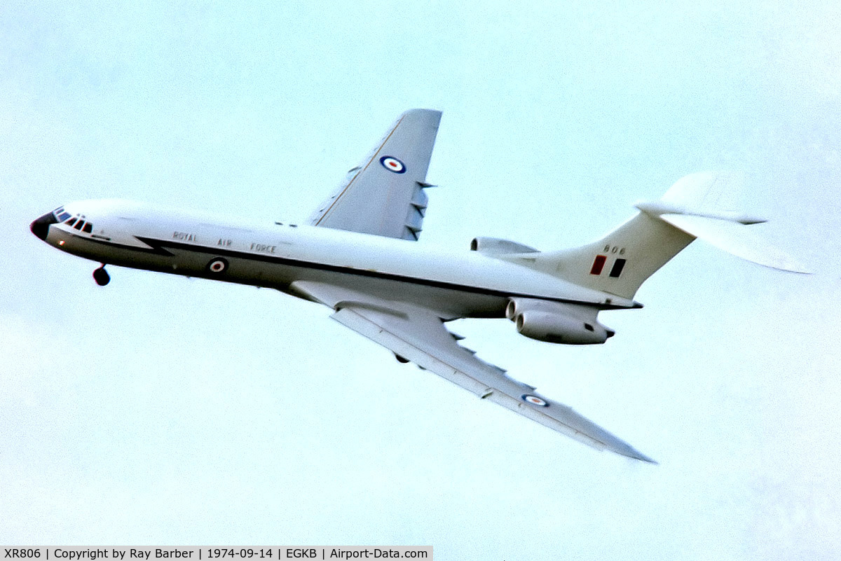 XR806, 1967 Vickers VC10 C.1K C/N 826, Vickers VC-10C.1K [626] (Royal Air Force) Biggin Hill~G 14/09/1974. From a slide.