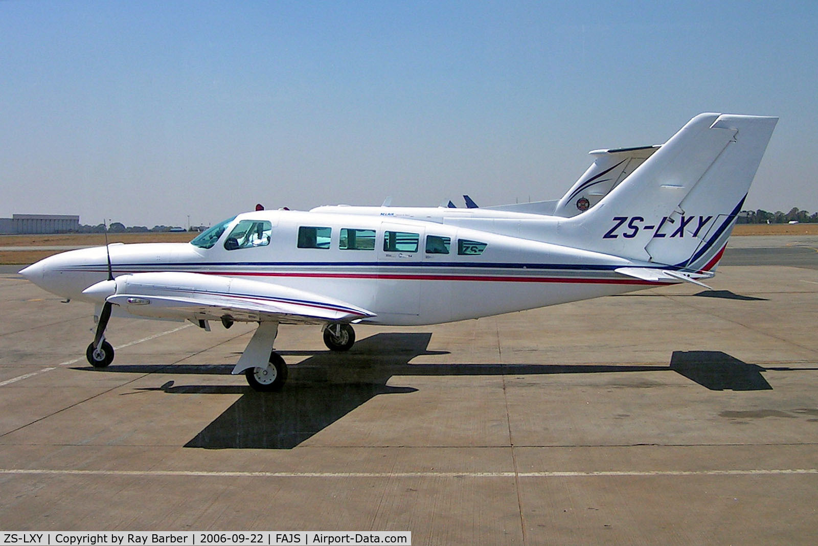 ZS-LXY, Cessna 402C C/N 402C-0453, Cessna 402C Businessliner [402C-0453] Johannesburg-International~ZS 22/09/2006