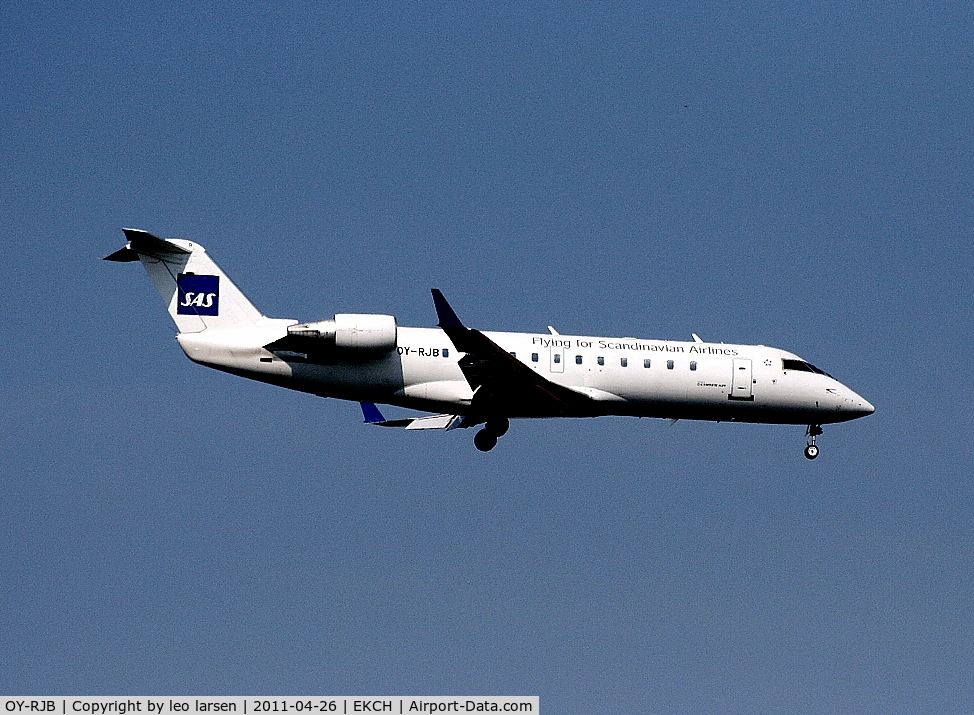 OY-RJB, 2000 Canadair CRJ-200LR (CL-600-2B19) C/N 7419, Copenhagen 26.4.11