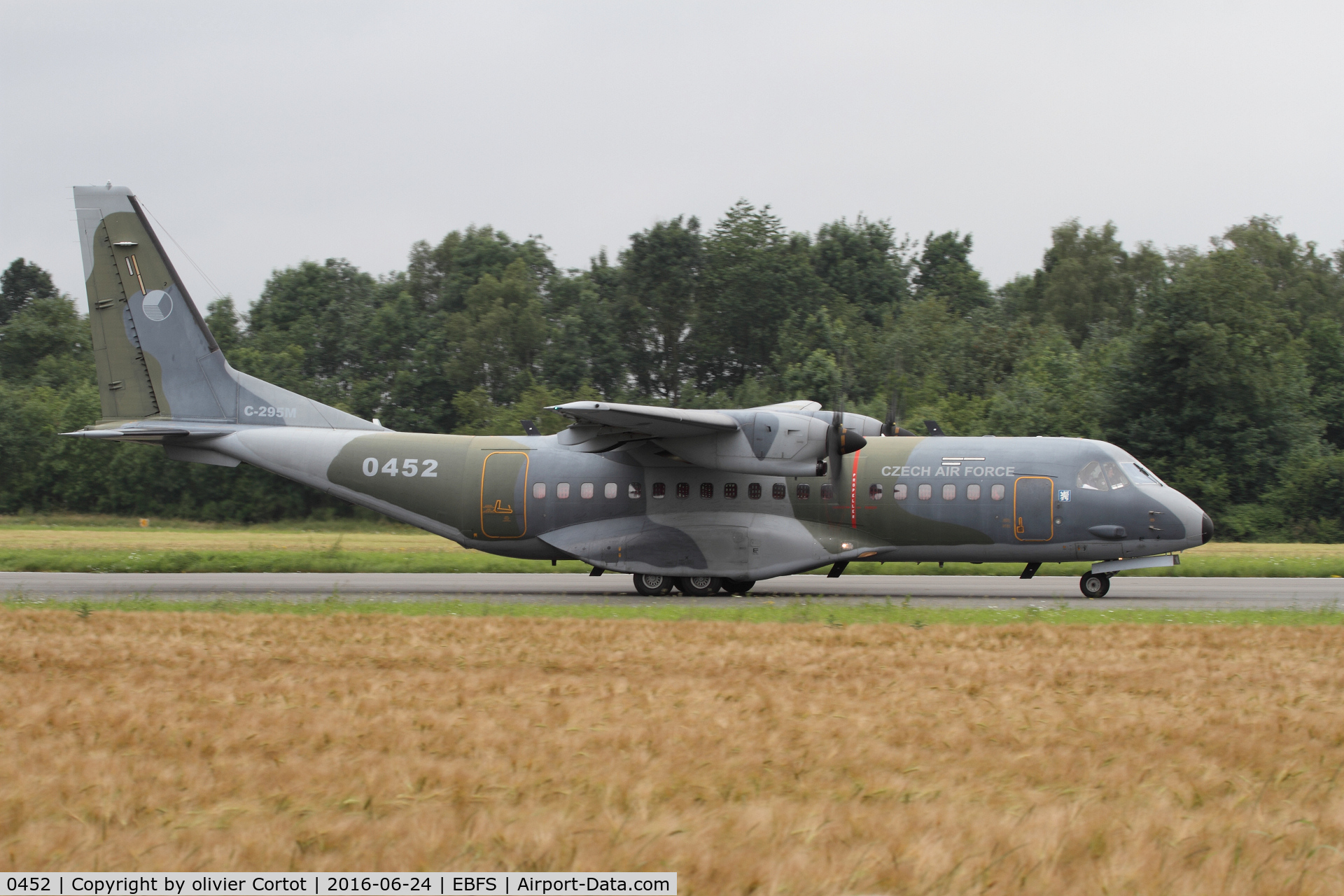 0452, 2009 CASA C-295M C/N S-062, about to take off from Florennes