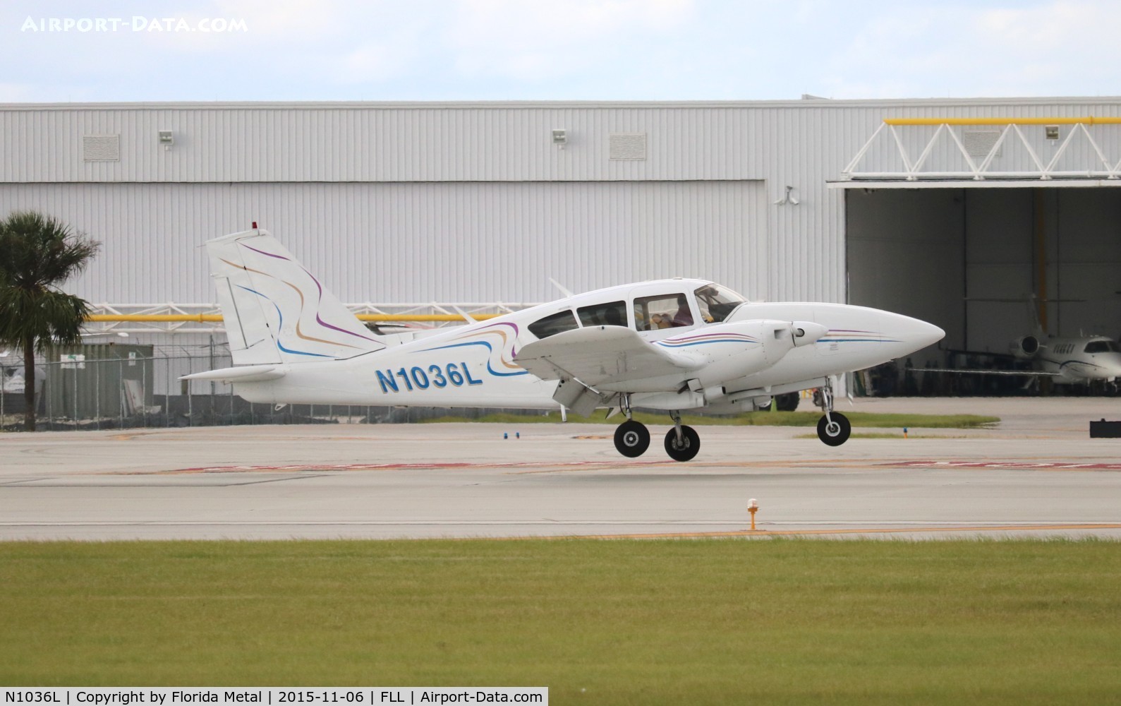 N1036L, 1976 Piper PA-23-250 C/N 27-7654135, PA-23-250