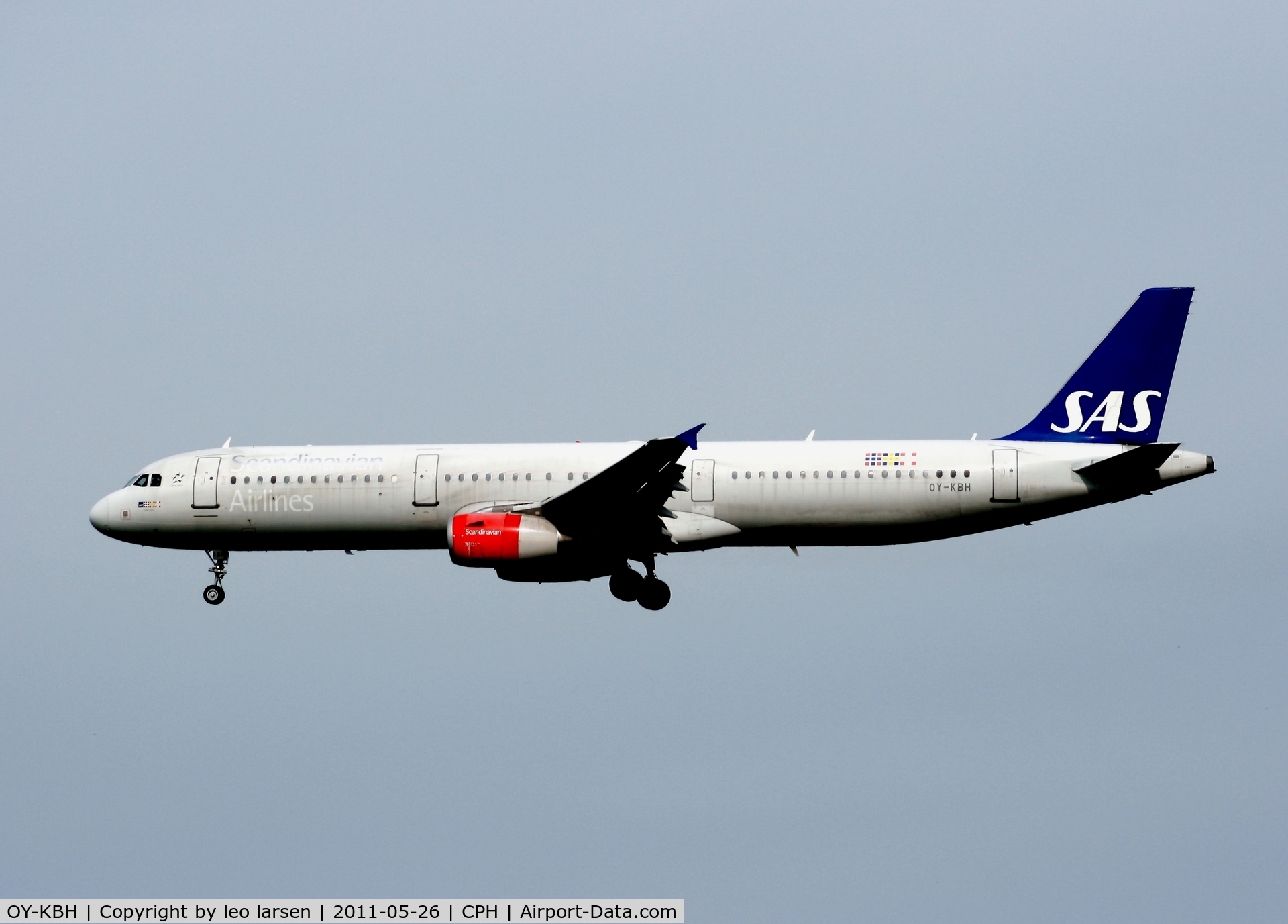 OY-KBH, 2002 Airbus A321-232 C/N 1675, Copenhagen 26.5.11