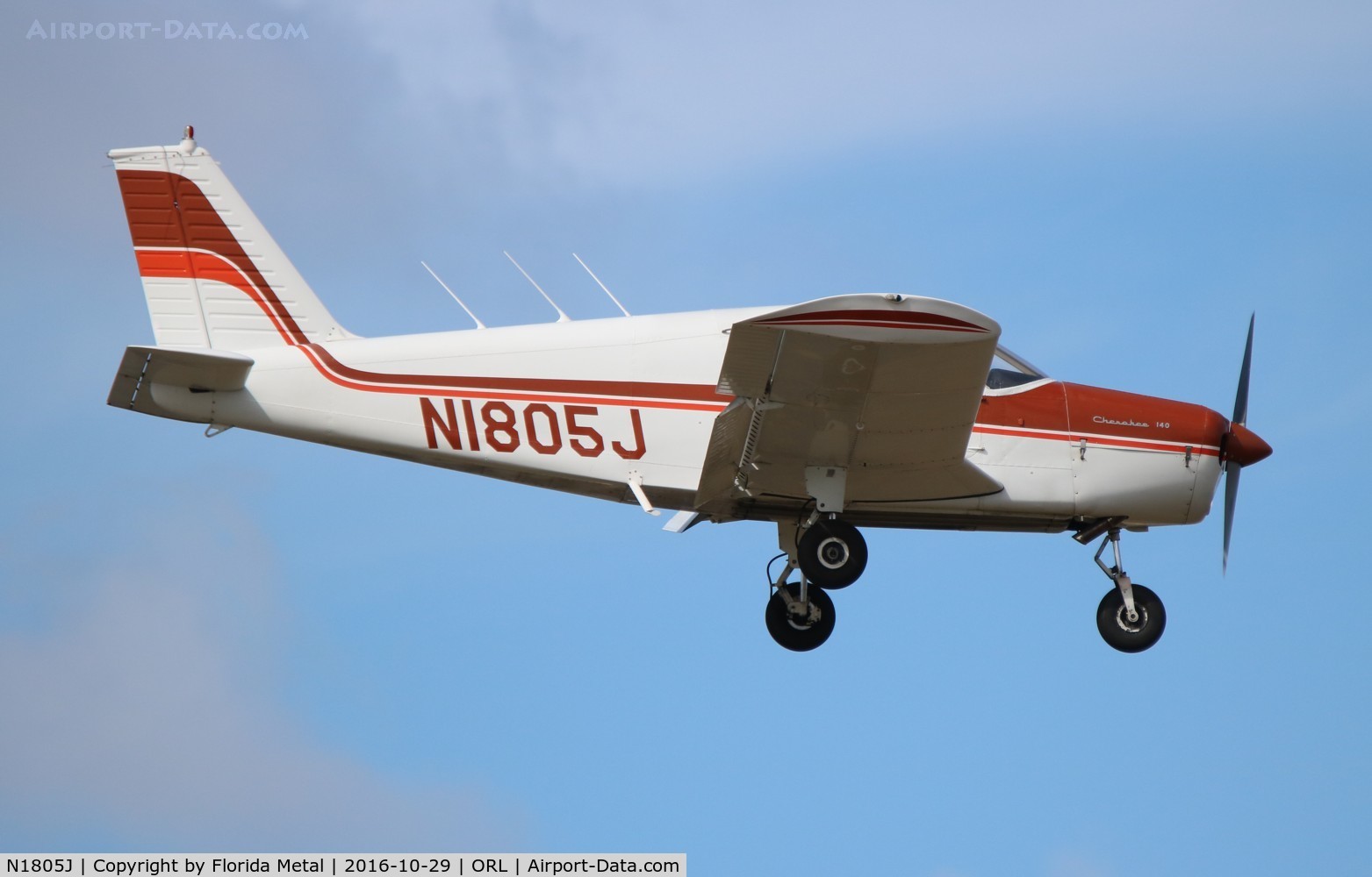 N1805J, 1968 Piper PA-28-140 C/N 28-24233, PA-28-140
