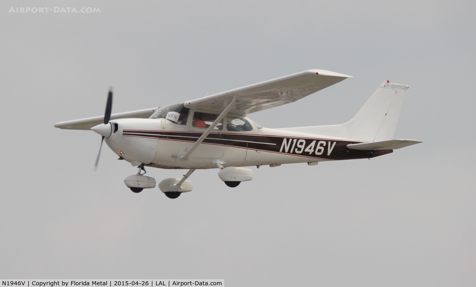 N1946V, 1976 Cessna R172K Hawk XP C/N R1722221, Cessna R172K