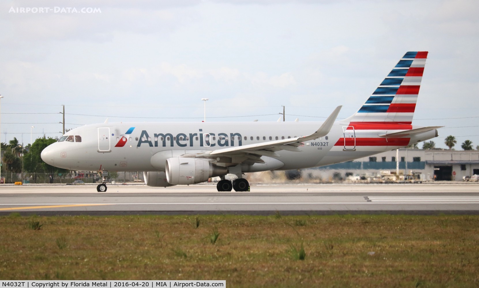 N4032T, 2015 Airbus A319-115 C/N 6644, American