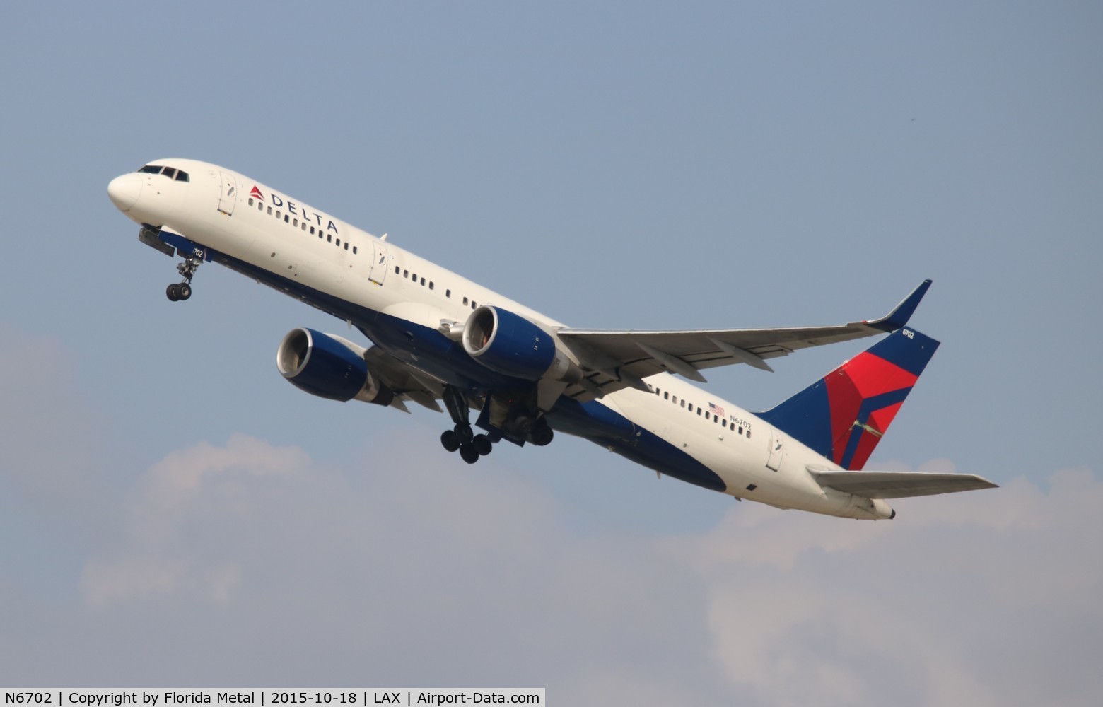 N6702, 1999 Boeing 757-232 C/N 30188, Delta