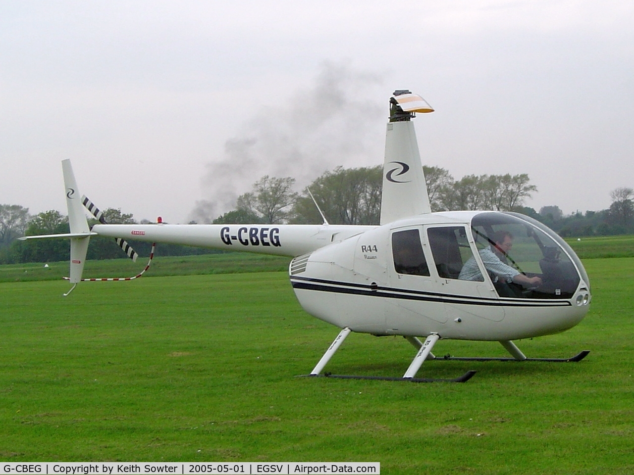 G-CBEG, 2001 Robinson R44 Raven C/N 1124, Flyin visitor