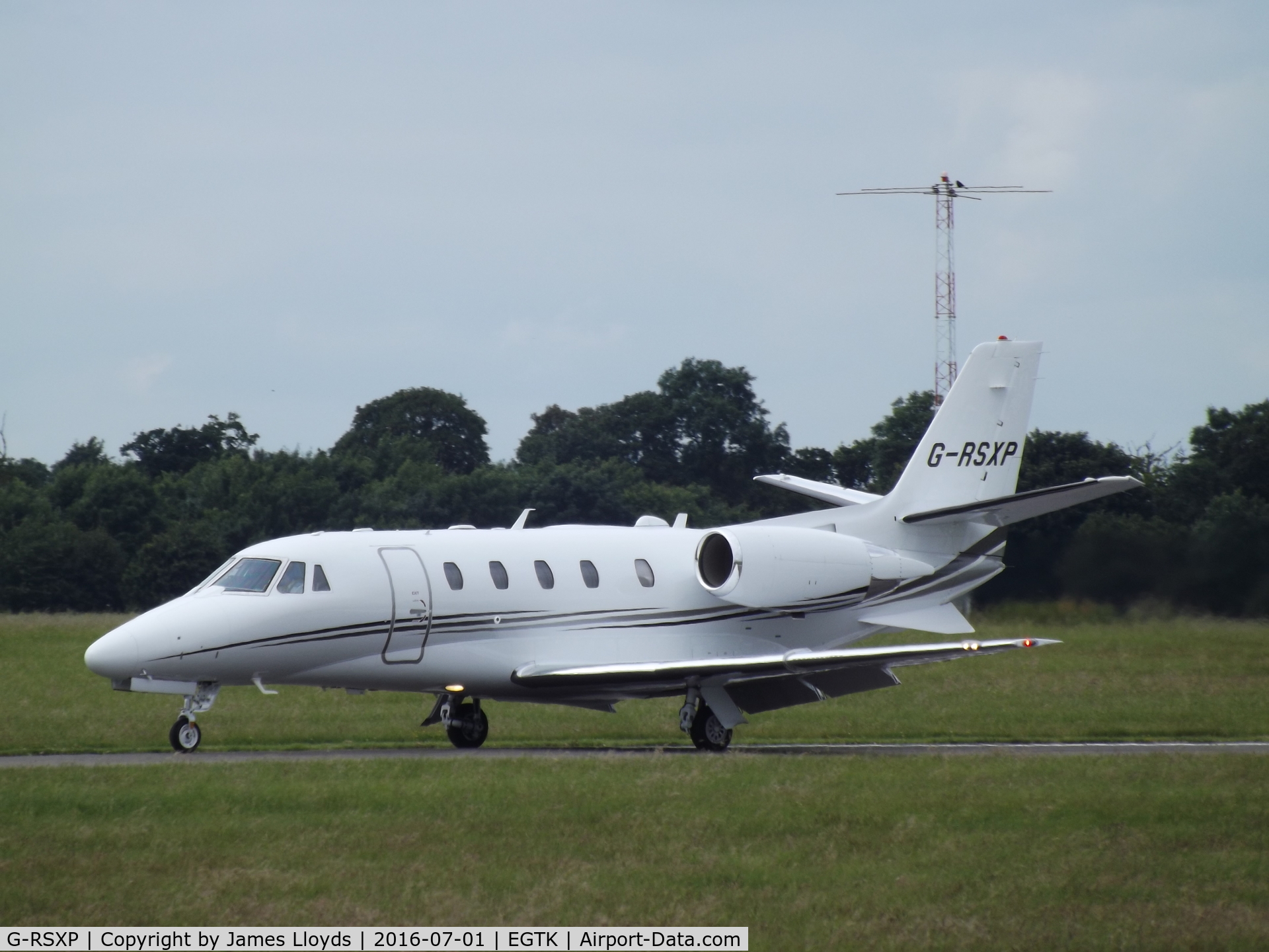 G-RSXP, 2015 Cessna 560XL Citation XLS C/N 560-6198, Taxing in at Oxford Airport.
