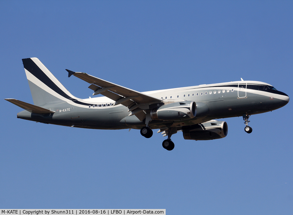 M-KATE, 2010 Airbus ACJ319 (A319-133/CJ) C/N 4151, Landing rwy 14R