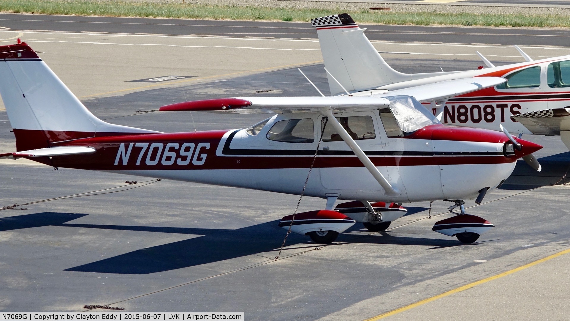 N7069G, 1969 Cessna 172K Skyhawk C/N 17258769, LVK 2015