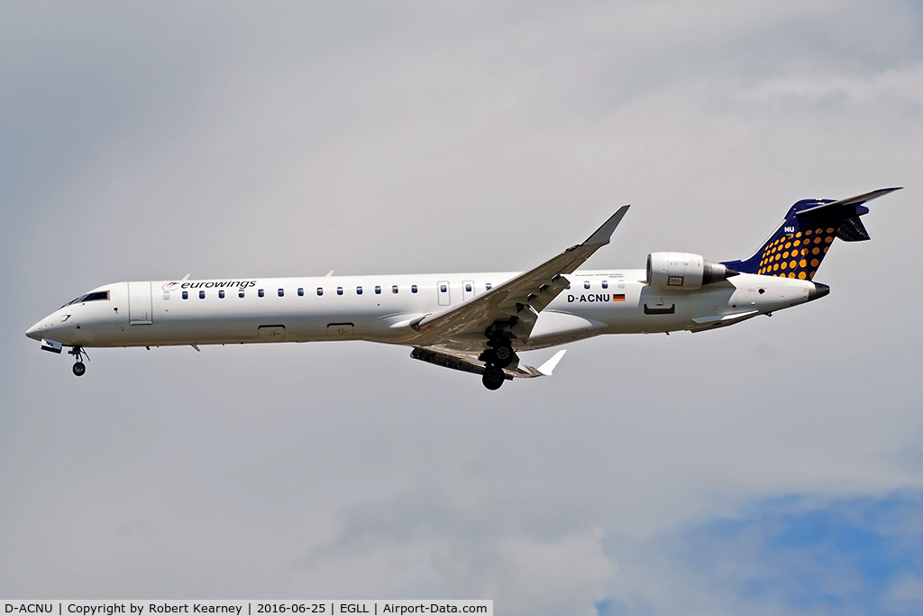D-ACNU, 2011 Bombardier CRJ-900 NG (CL-600-2D24) C/N 15265, Arriving 27L