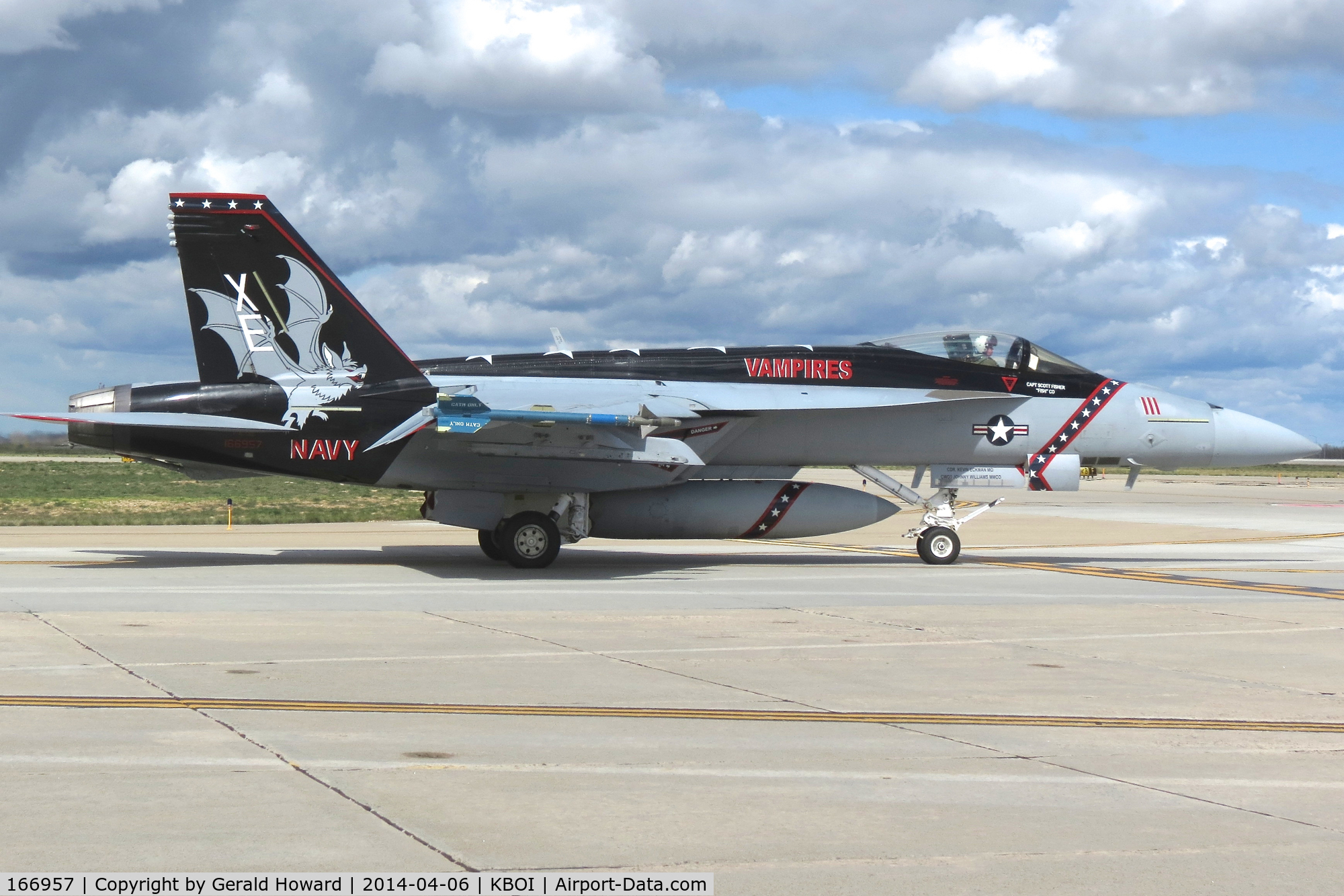 166957, Boeing F/A-18E Super Hornet C/N E199, Taxi on Bravo to RWY 28L.