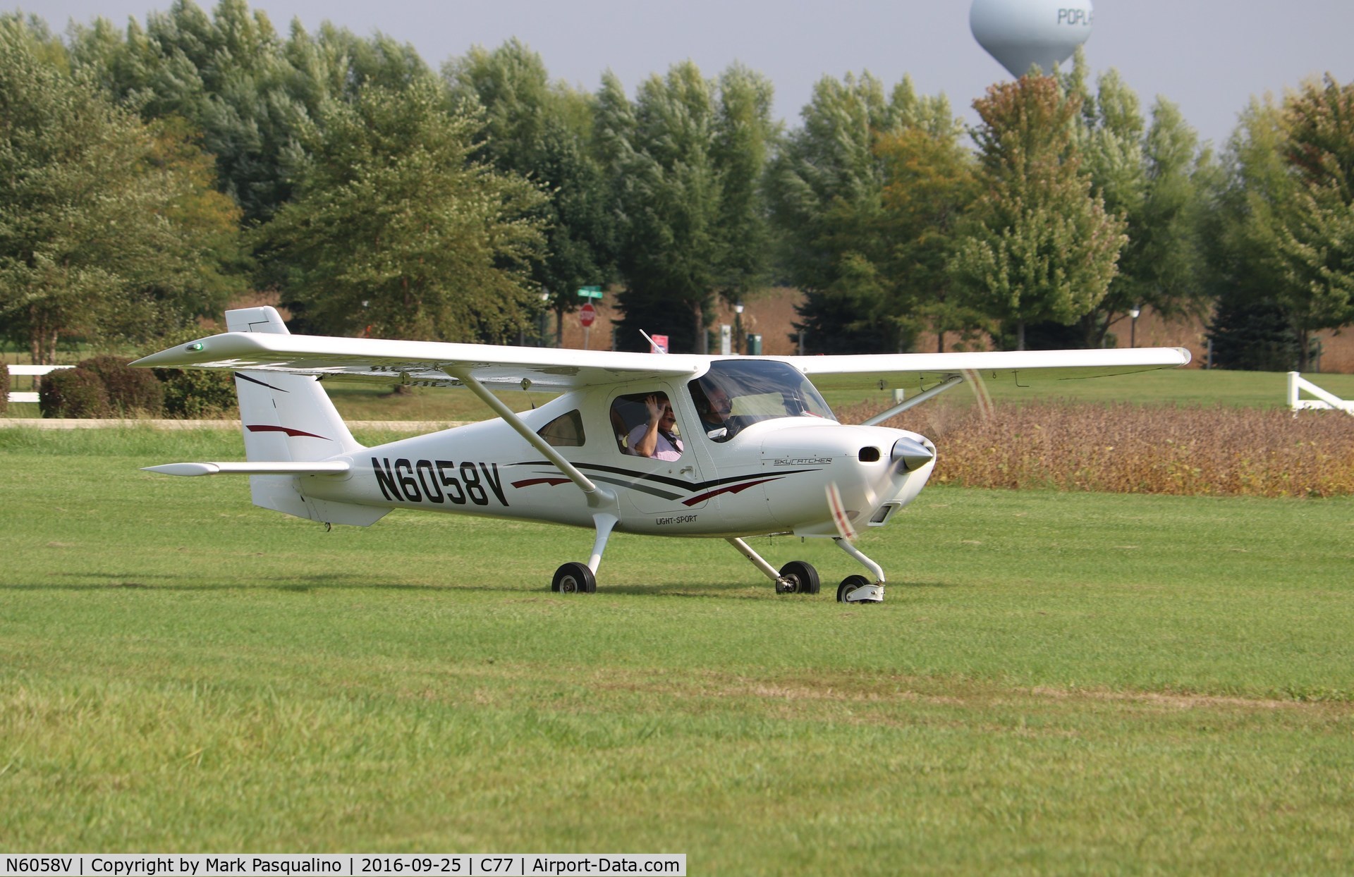 N6058V, 2012 Cessna 162 Skycatcher C/N 16200211, Cessna 162