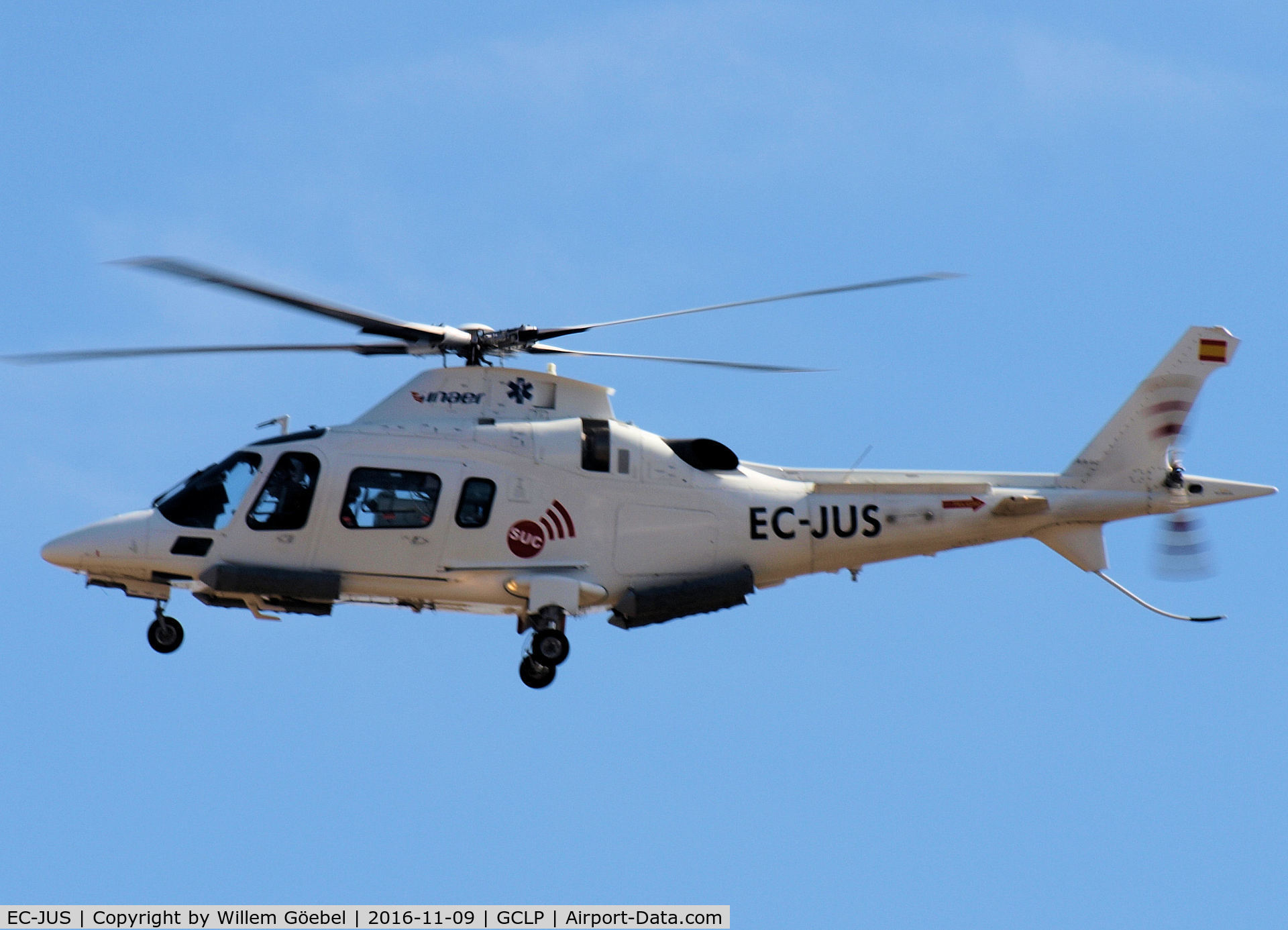 EC-JUS, Agusta A-109E Power C/N 11675, Landing op Las Palmas Gran Canaria