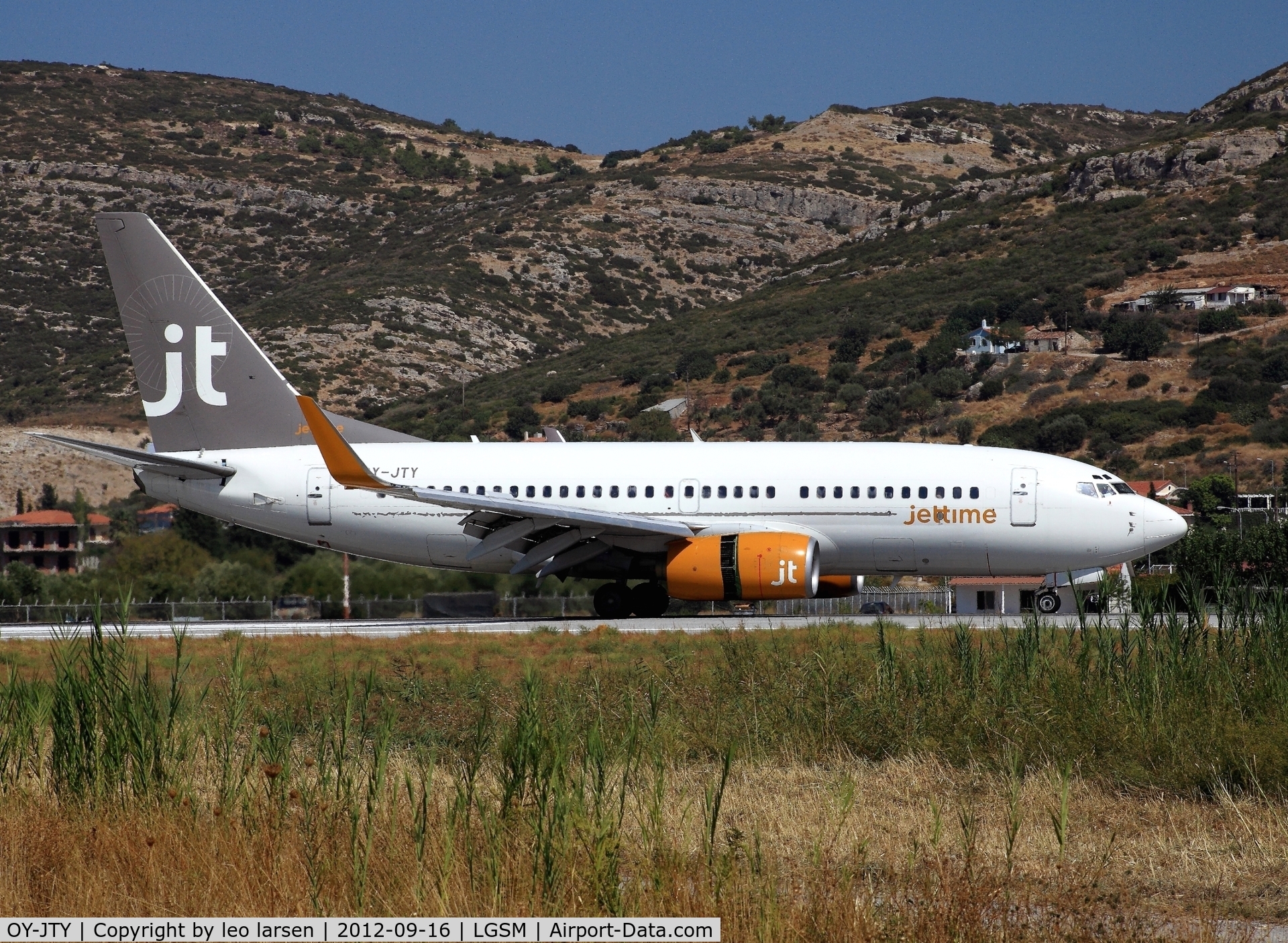 OY-JTY, 2001 Boeing 737-7Q8 C/N 30727, Samos 16.9.2012
