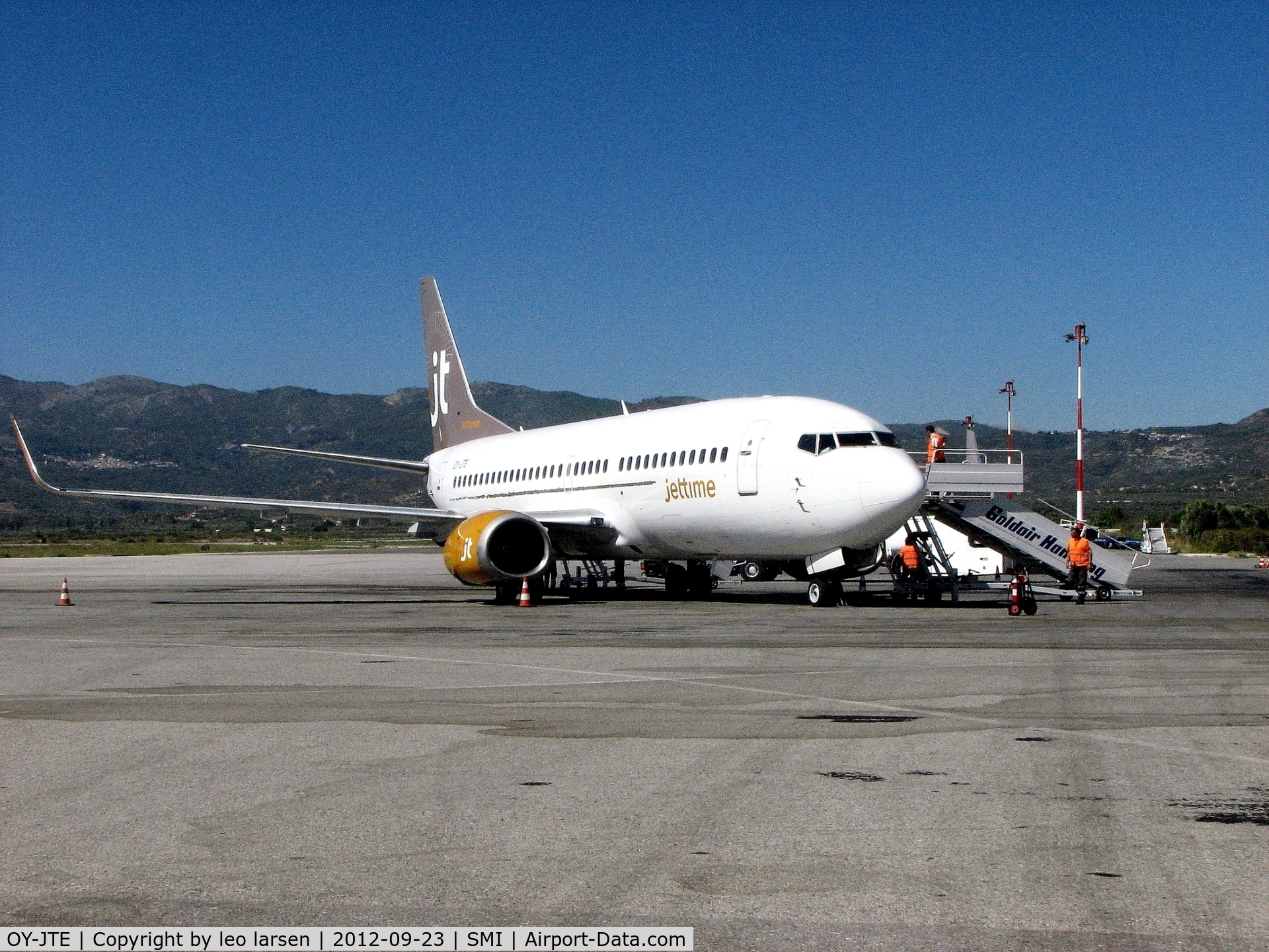 OY-JTE, 1995 Boeing 737-3L9 C/N 27834, Samos 23.9.2012