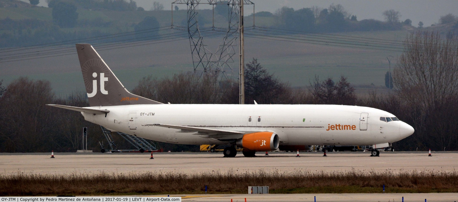 OY-JTM, 1993 Boeing 737-4Z9 C/N 27094, Foronda - Vitoria-Gasteiz - España