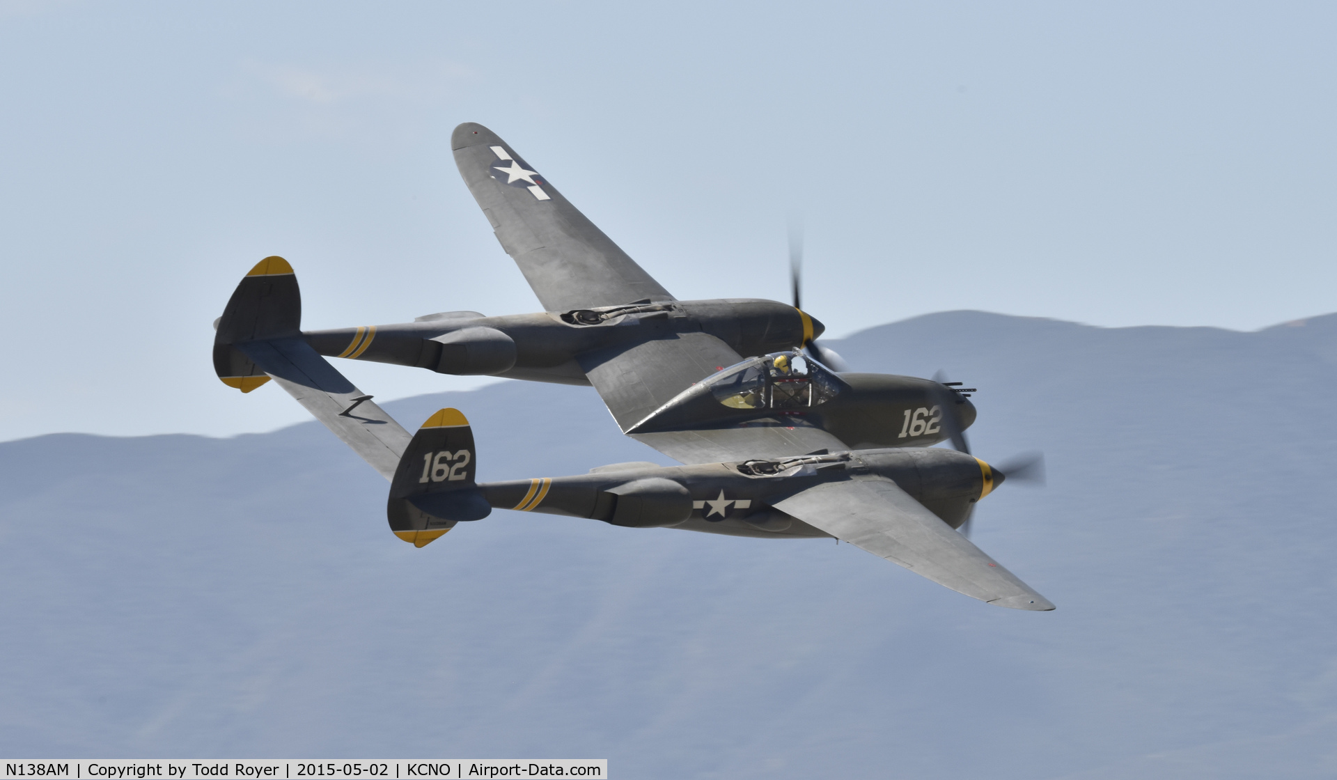 N138AM, 1943 Lockheed P-38J Lightning C/N 44-23314, Planes of Fame Airshow
