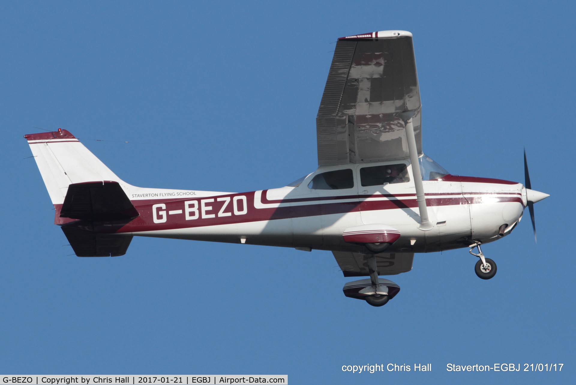 G-BEZO, 1976 Reims F172M ll Skyhawk C/N 1392, at Staverton
