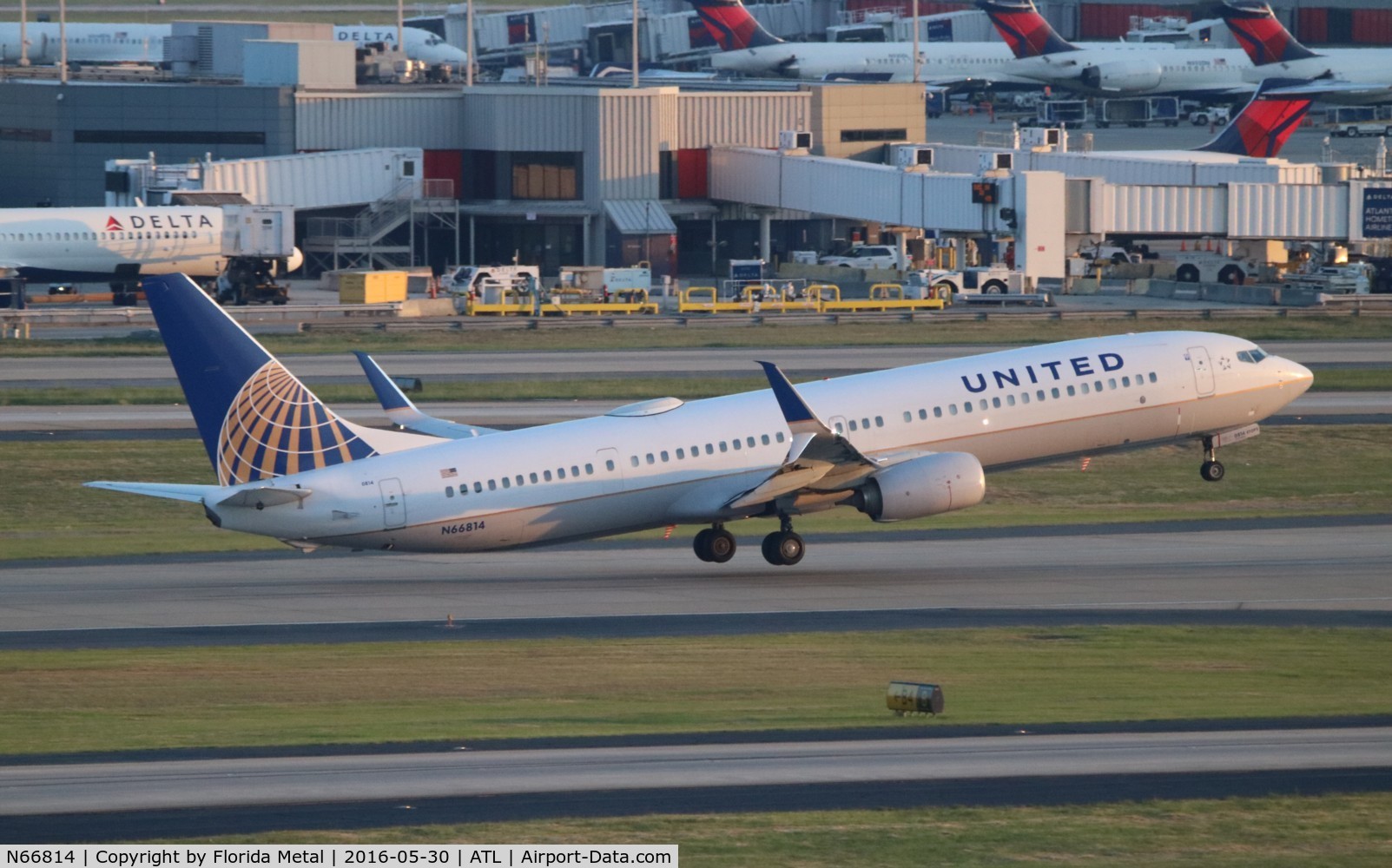 N66814, 2014 Boeing 737-924/ER C/N 42745, United