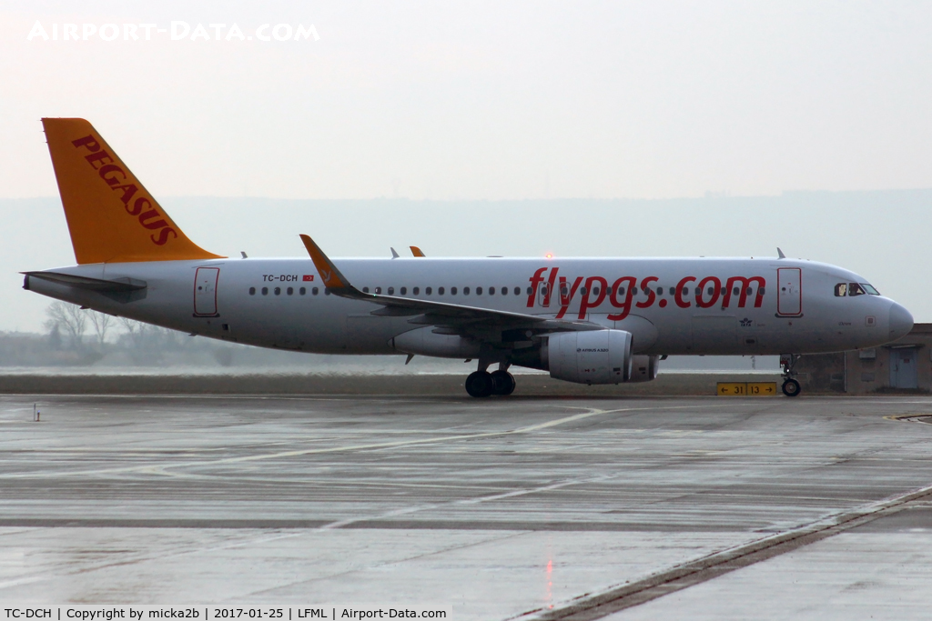 TC-DCH, 2015 Airbus A320-216 C/N 6619, Taxiing