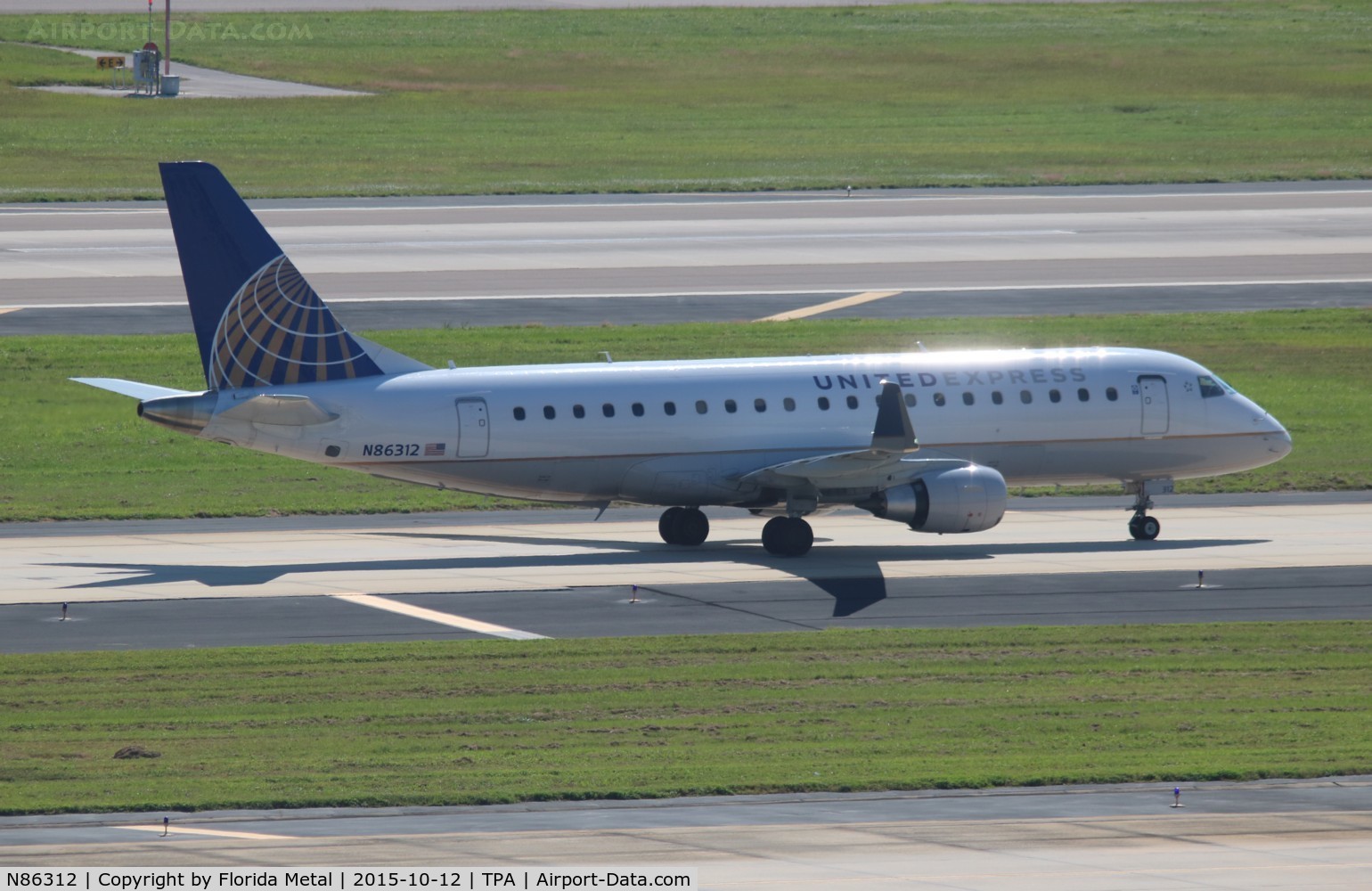 N86312, 2014 Embraer 175LR (ERJ-170-200LR) C/N 17000432, United Express