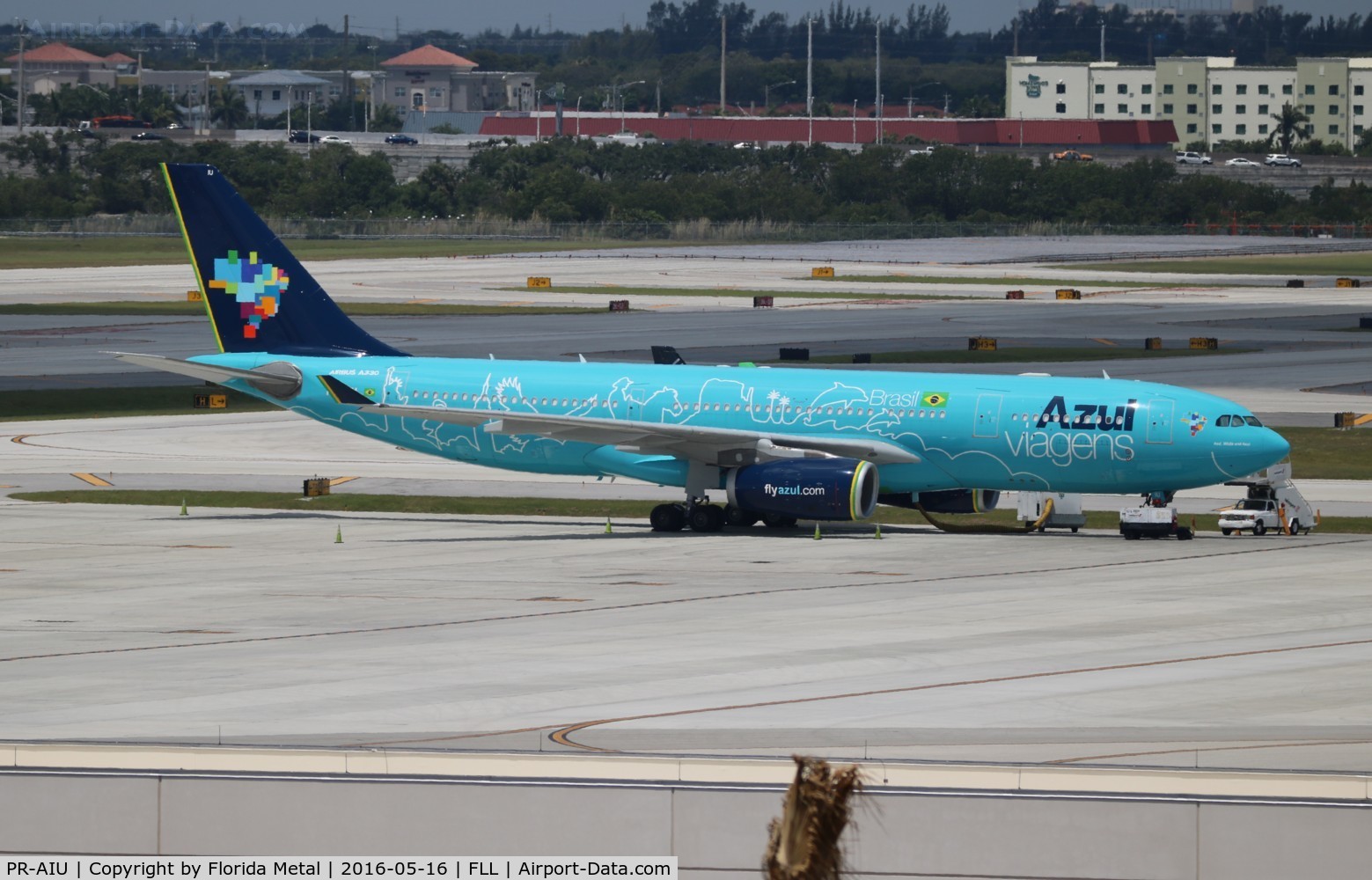 PR-AIU, 2002 Airbus A330-243 C/N 494, Azul A330