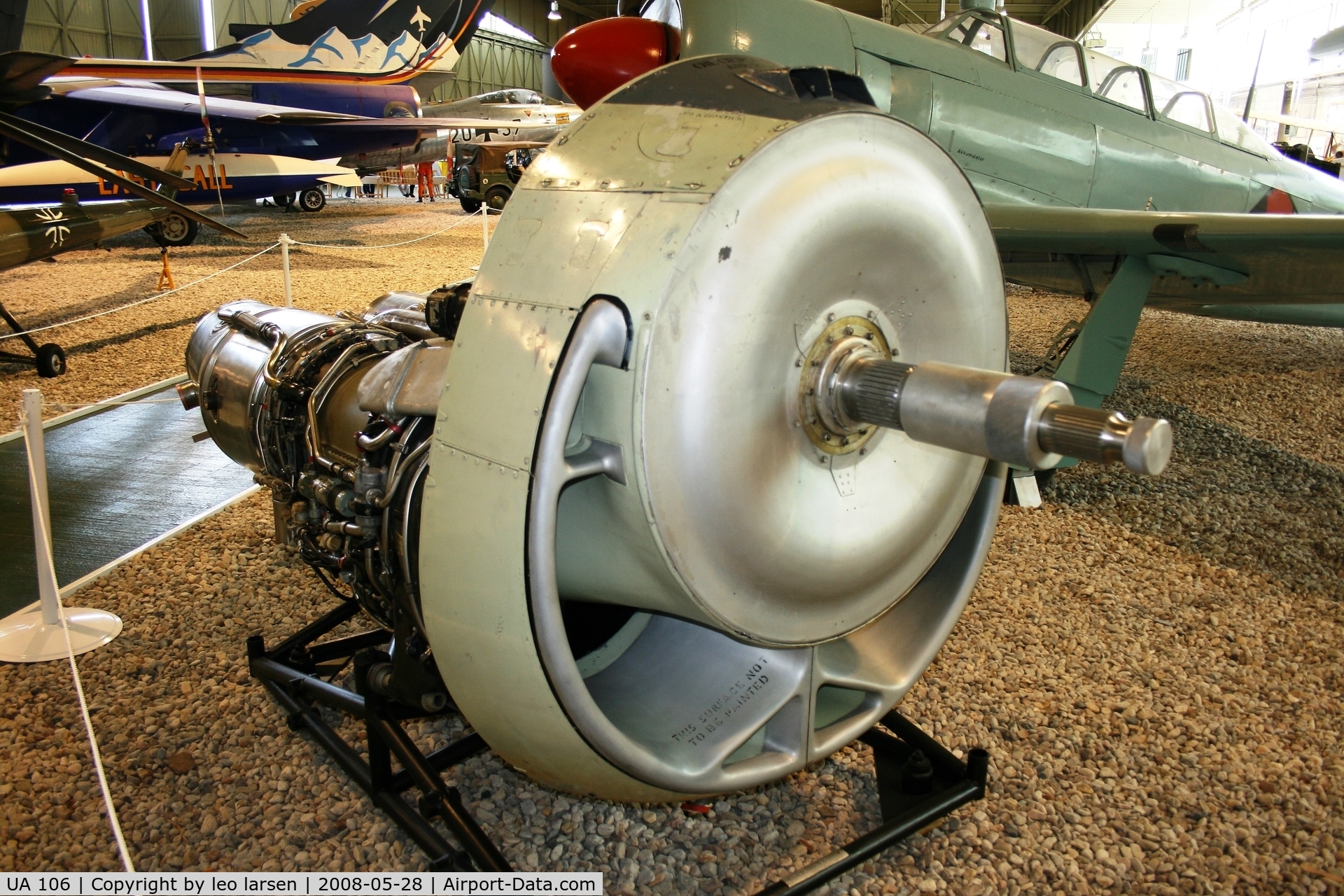 UA 106, Fairey Gannet AS.4 C/N F9391, Berlin Gatow Museum 28.5.2008.
Bristol Siddeley Double Mamba turboprop eng.
for Gannet.
