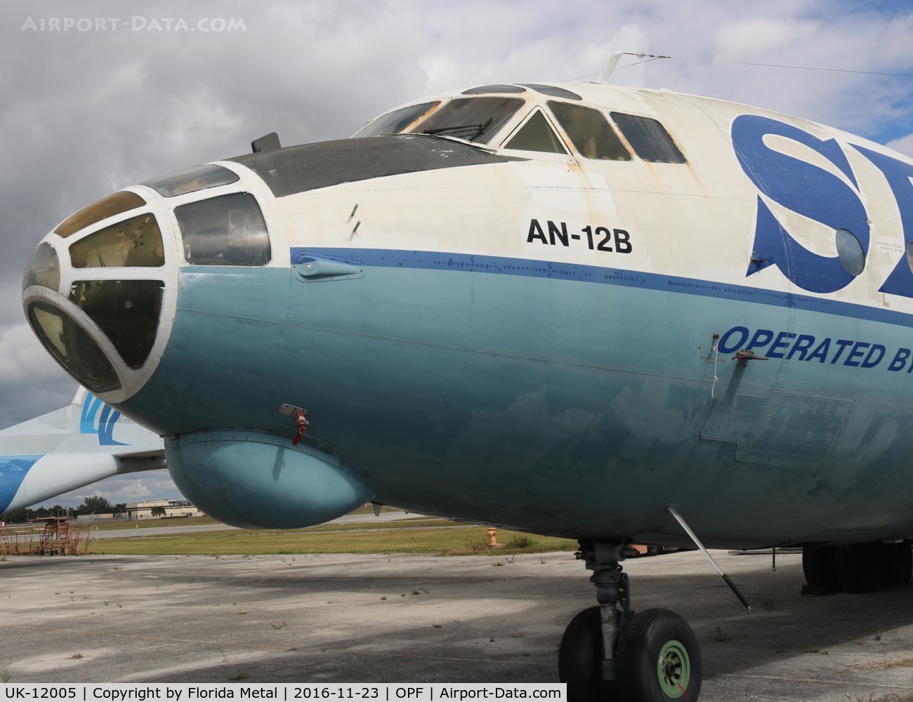 UK-12005, 1964 Antonov An-12B C/N 4342103, Avia Leasing