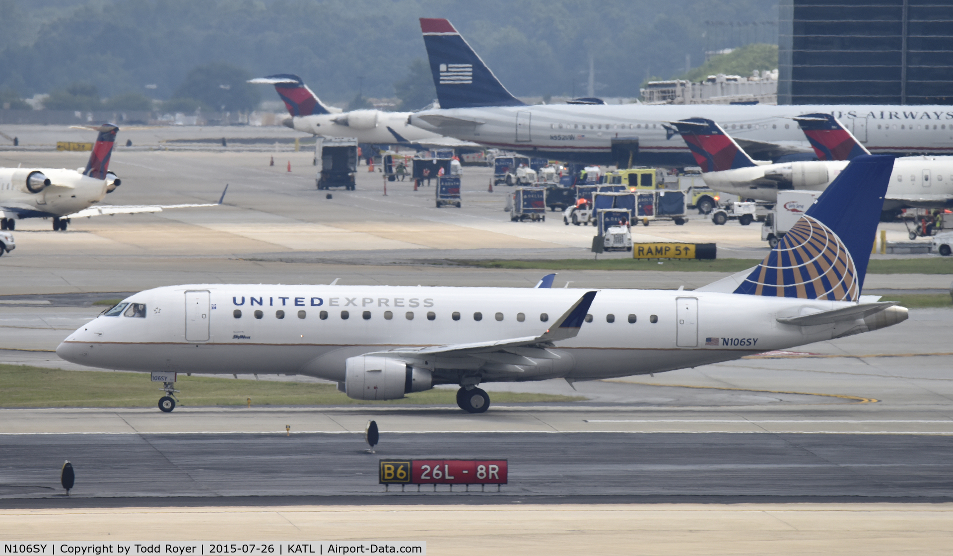 N106SY, 2013 Embraer 175LR (ERJ-170-200LR) C/N 17000399, Departing Atlanta