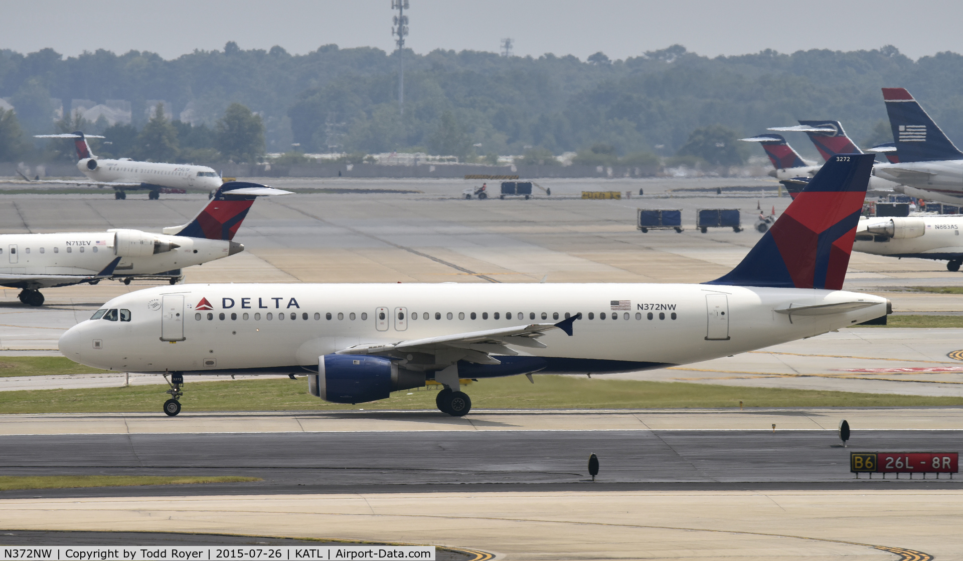 N372NW, 2001 Airbus A320-212 C/N 1633, Departing Atlanta