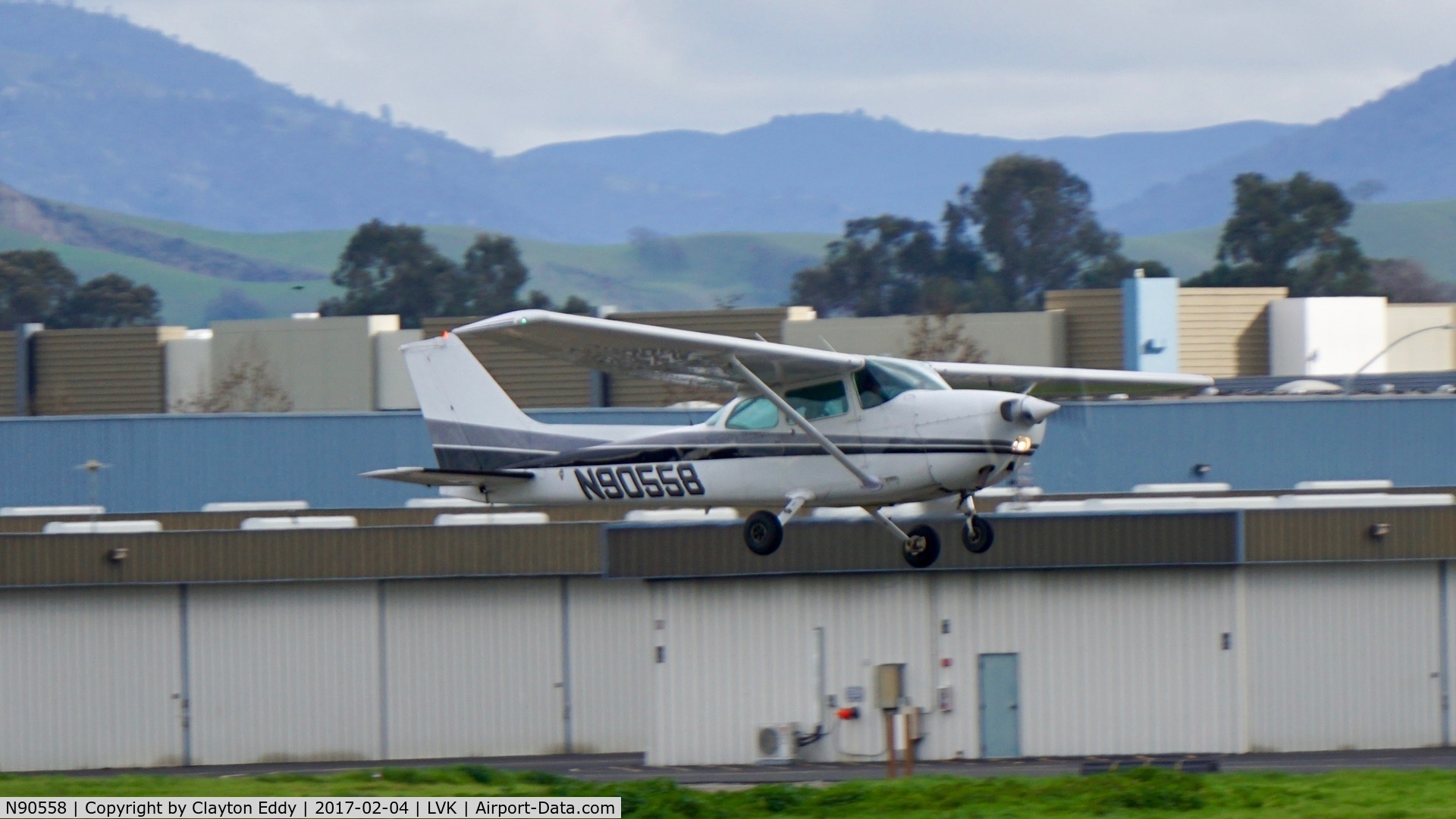N90558, Cessna 172P C/N 17274773, Livermore Airport 2017