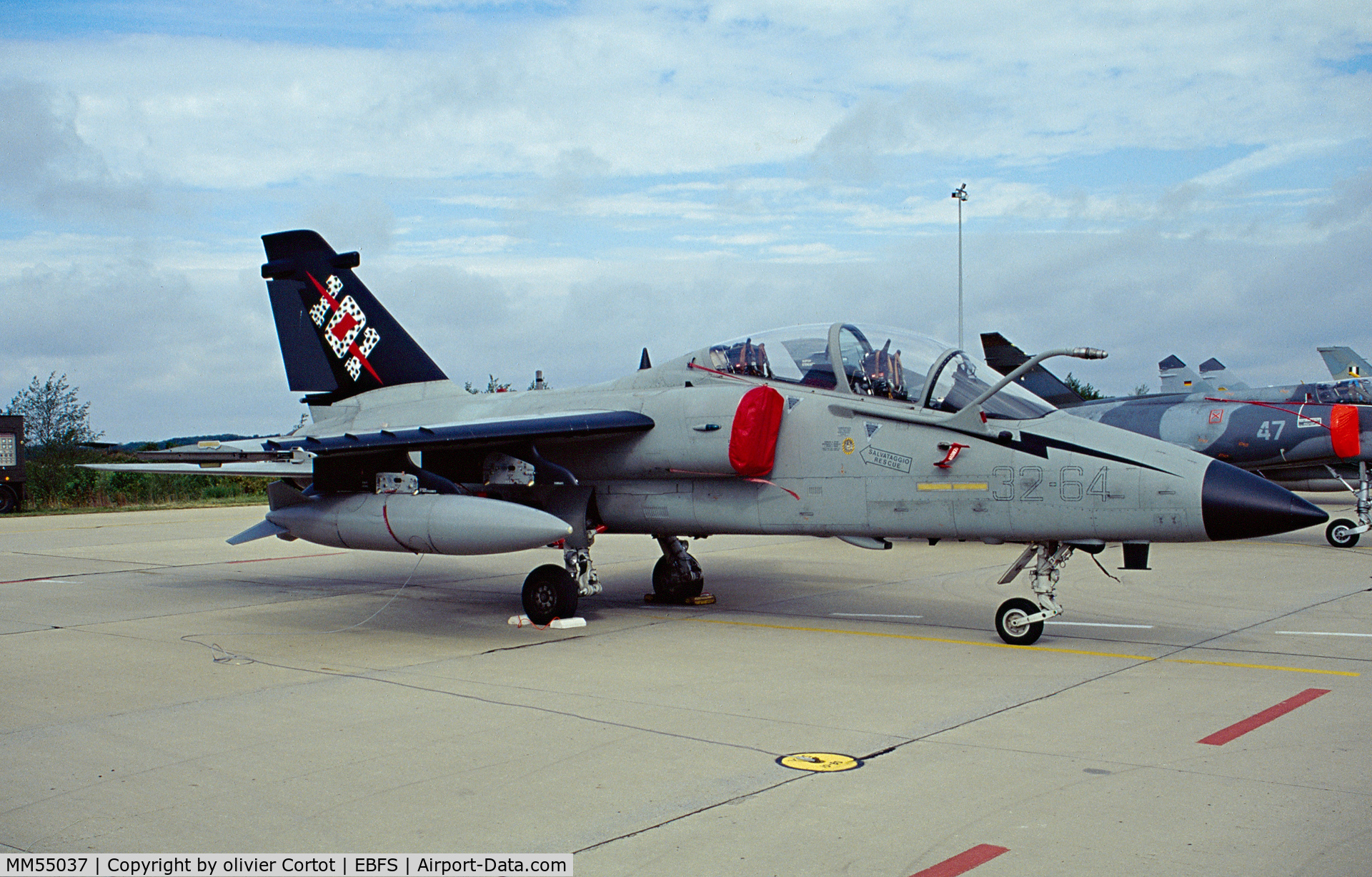 MM55037, AMX International AMX-T C/N IT012, Florennes airshow 2001