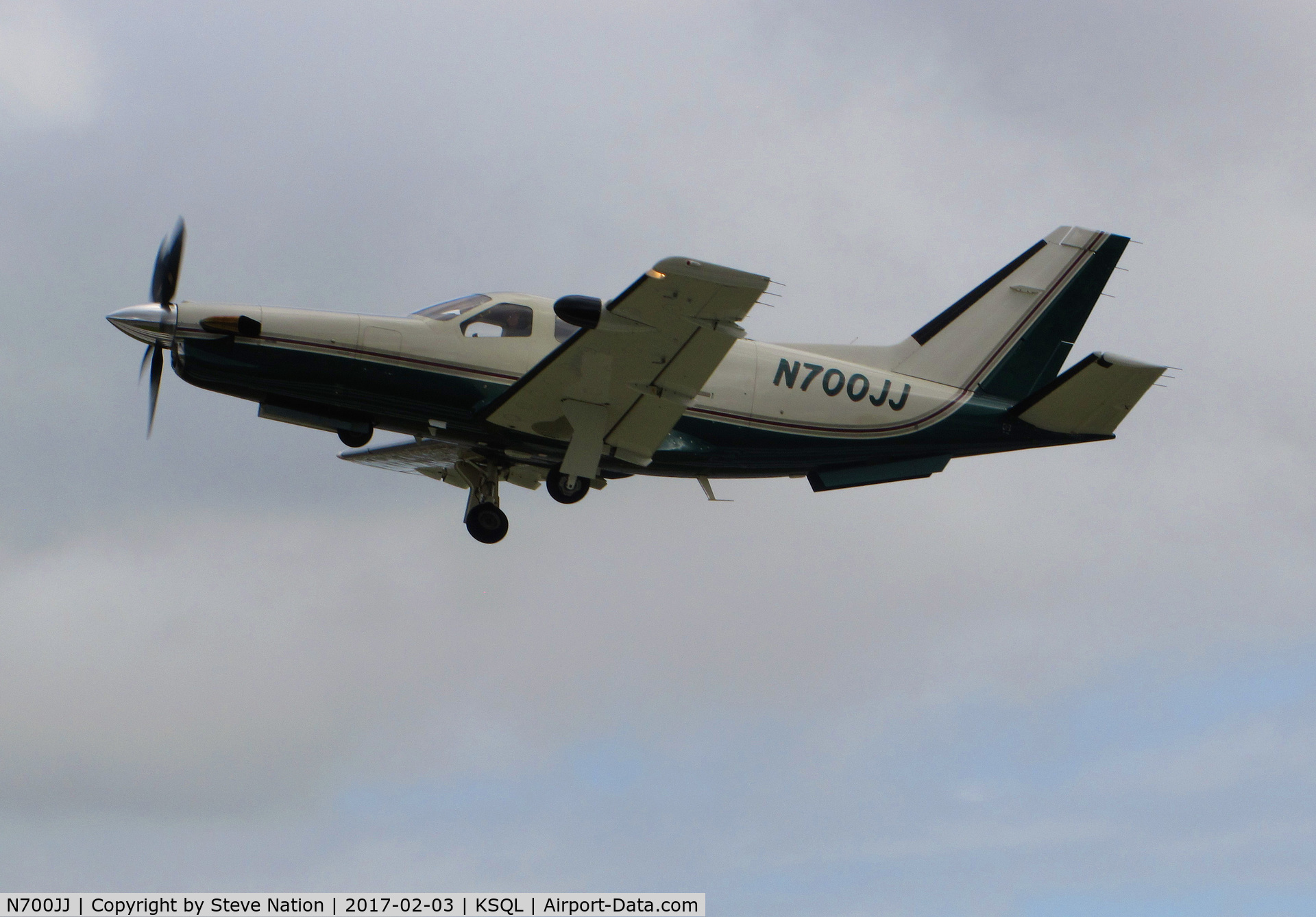 N700JJ, 2002 Socata TBM-700 C/N 242, Locally-based 2002 Socata TBM-700 climbing out from San Carlos Airport, CA