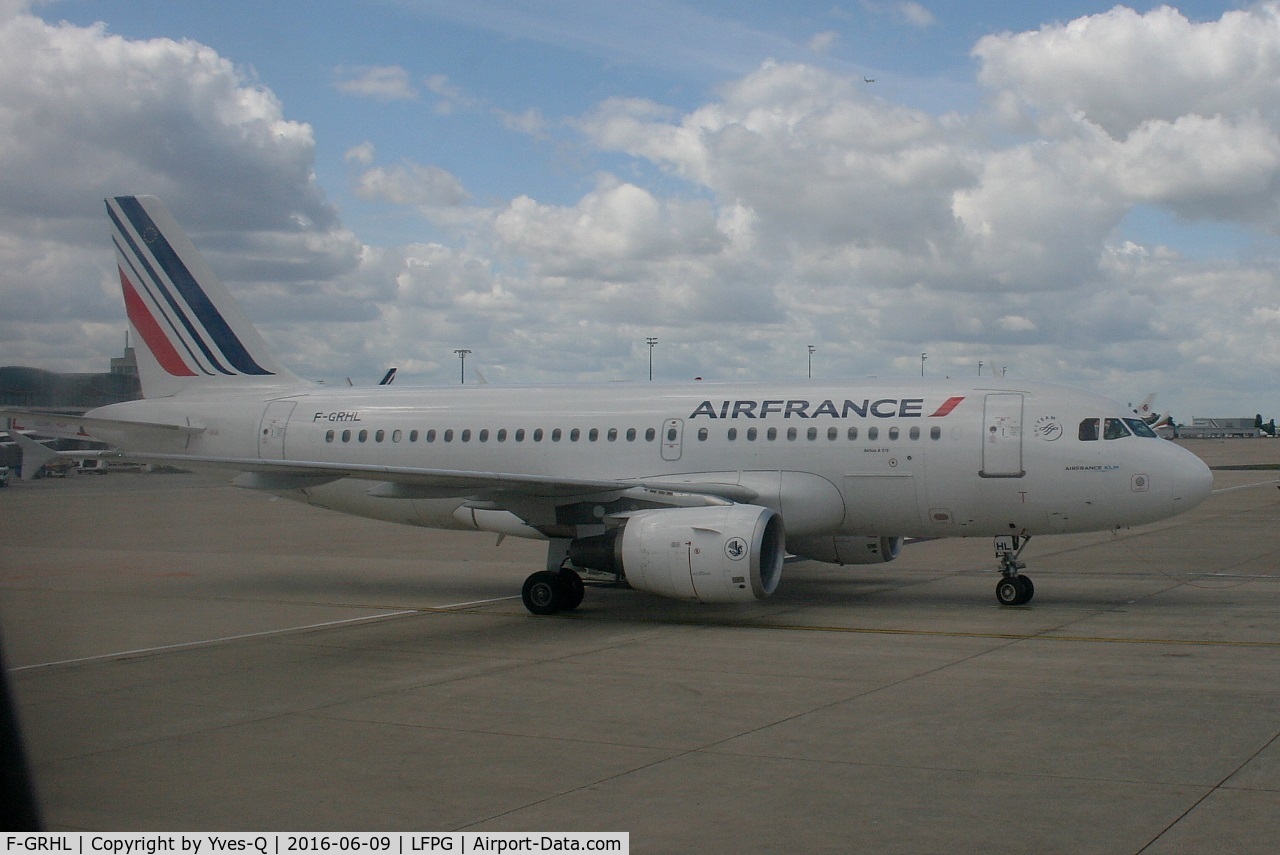 F-GRHL, 2000 Airbus A319-111 C/N 1201, Airbus A319-111, Push back, Roissy Charles De Gaulle airport (LFPG-CDG)
