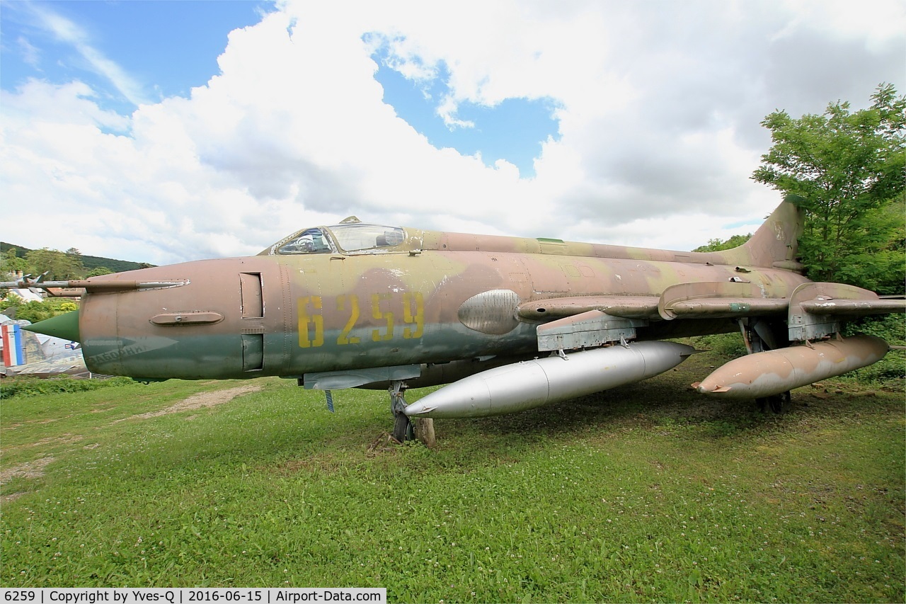 6259, Sukhoi Su-20 C/N 74209, Sukhoi Su-20, Preserved at Savigny-Les Beaune Museum