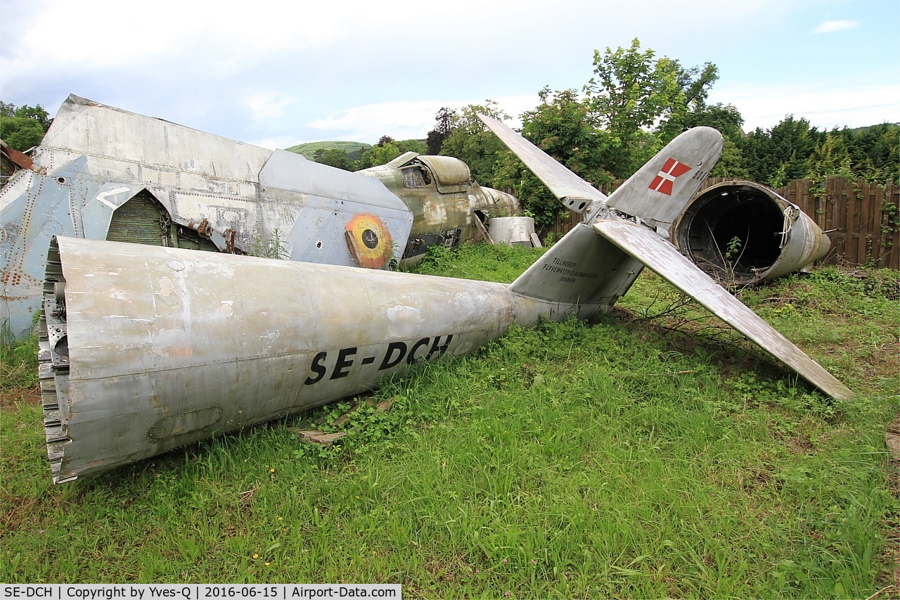 SE-DCH, Gloster Meteor TT.20 C/N AW5549, Gloster Meteor TT.20, Tail preserved at Savigny-Les Beaune Museum