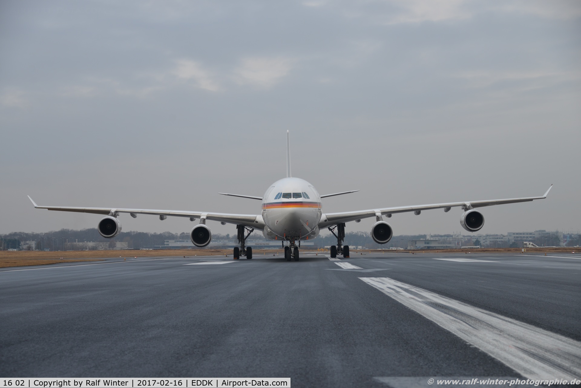 16 02, 2000 Airbus A340-313X C/N 355, Airbus A340-313X - GAF German Air Force - 355 - 16.02.2017 - CGN